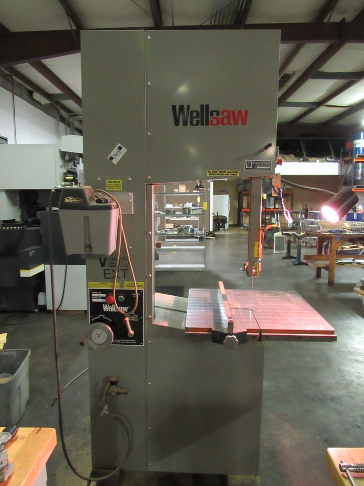 Wellsaw V20 EXT Vertical Bandsaw, 20" deep throat, 16" high table to guide, 177" blade length, 21" - Image 3 of 8