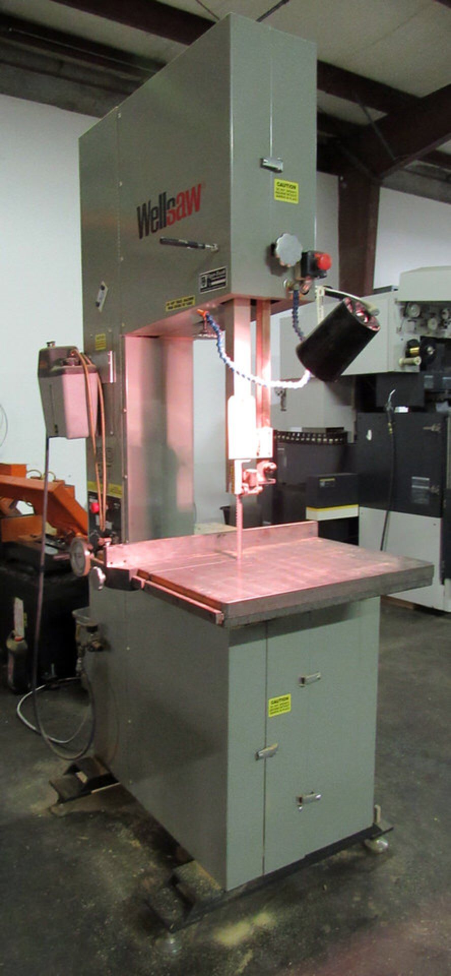 Wellsaw V20 EXT Vertical Bandsaw, 20" deep throat, 16" high table to guide, 177" blade length, 21" - Image 2 of 8