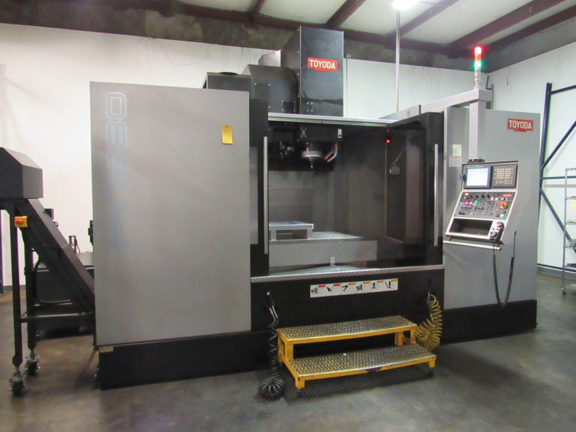 Toyoda FV1680 MCE (Mold Center Edition) CNC Vertical Machining Center, new 2011, 68.9" x 31.5" - Image 2 of 11