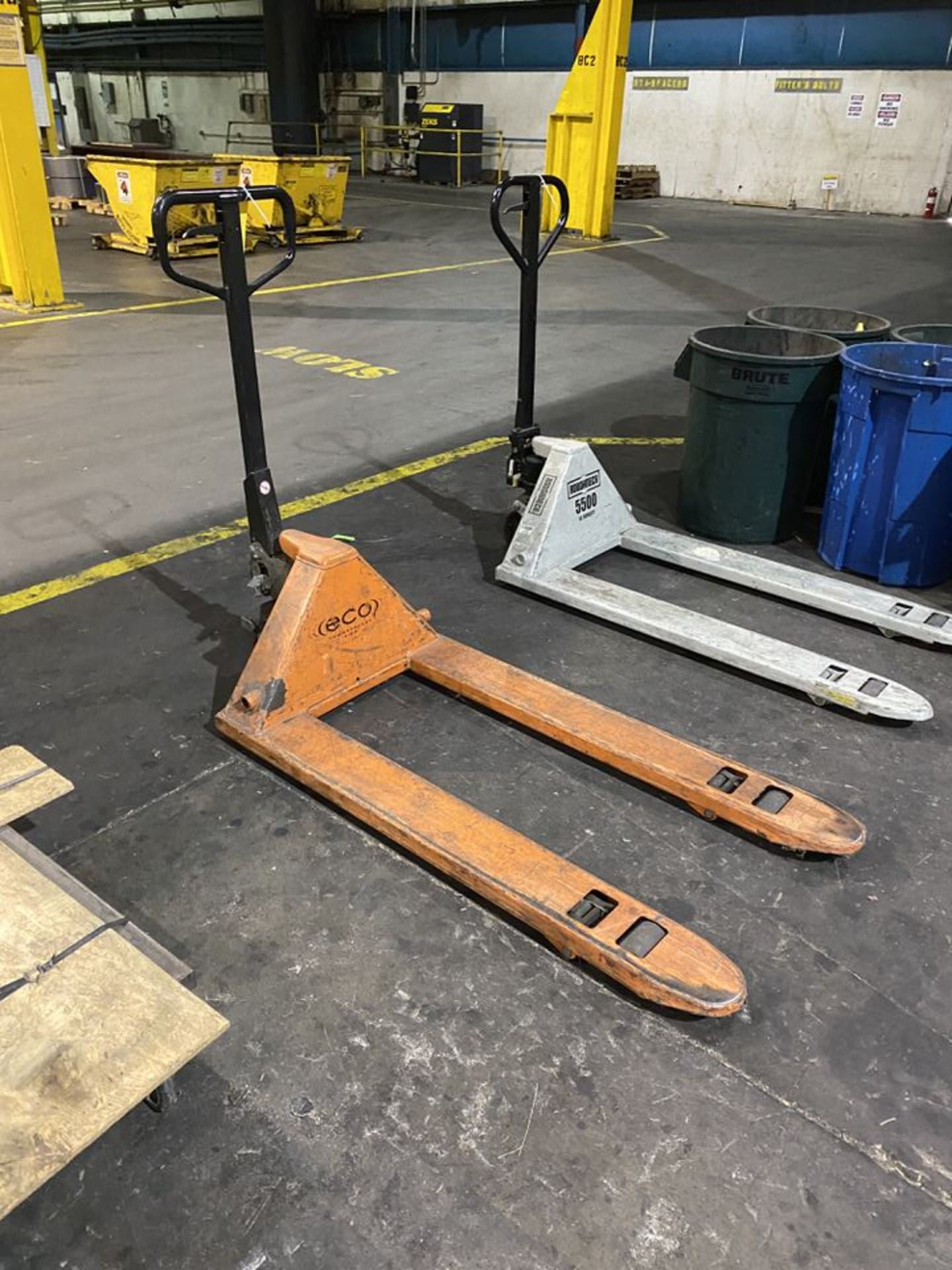 5500 LB Cap Pallet Jack (LOCATION: 1400 WESTPARK WAY, EULESS TX 75856) - Image 2 of 2