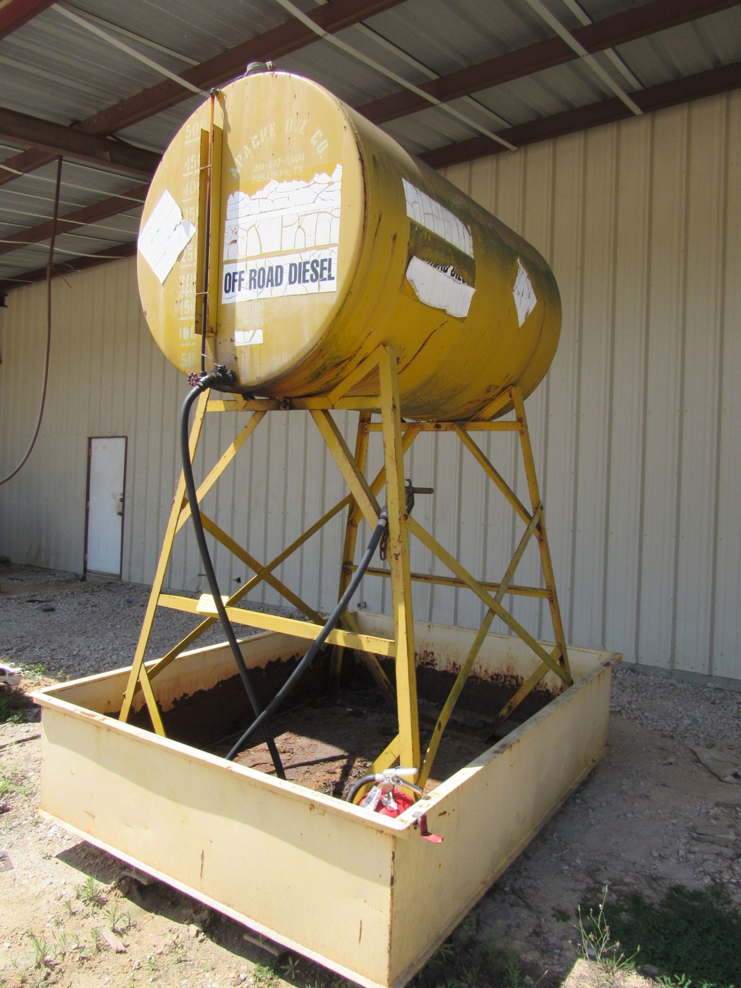 Diesel Fuel Tank, tower with containment base, 500 gallons - Image 3 of 4