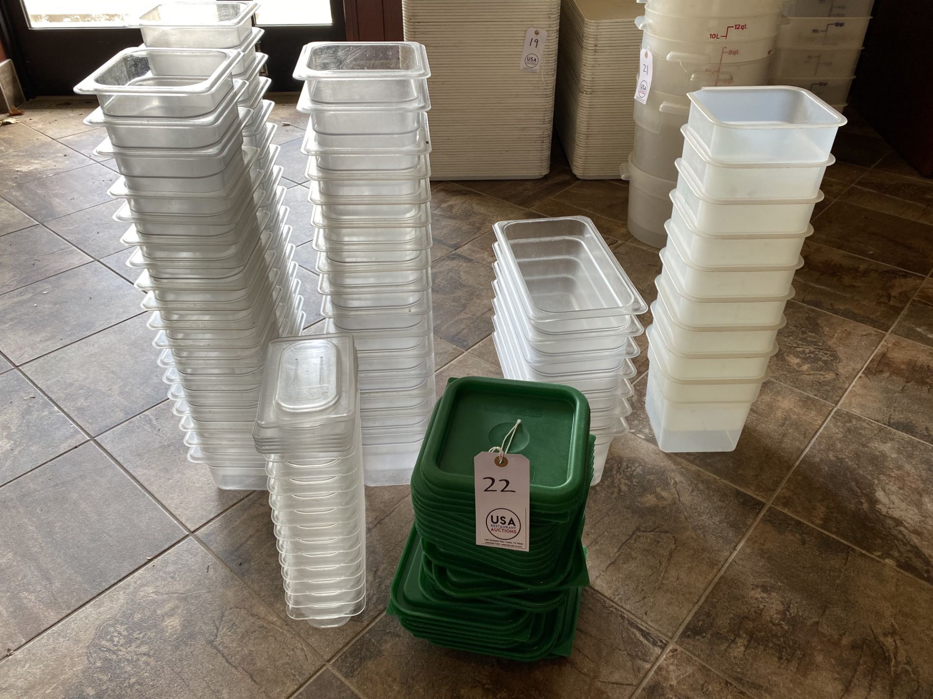 Polycarbonate Food Pan, Various Sizes with Lids (x82)