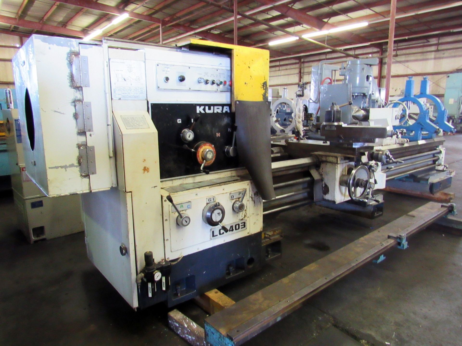 32" X 118" KURAKI MODEL LC-403 30 HOLLOW SPINDLE LATHE WITH 12.5" SPINDLE BORE - Image 2 of 19