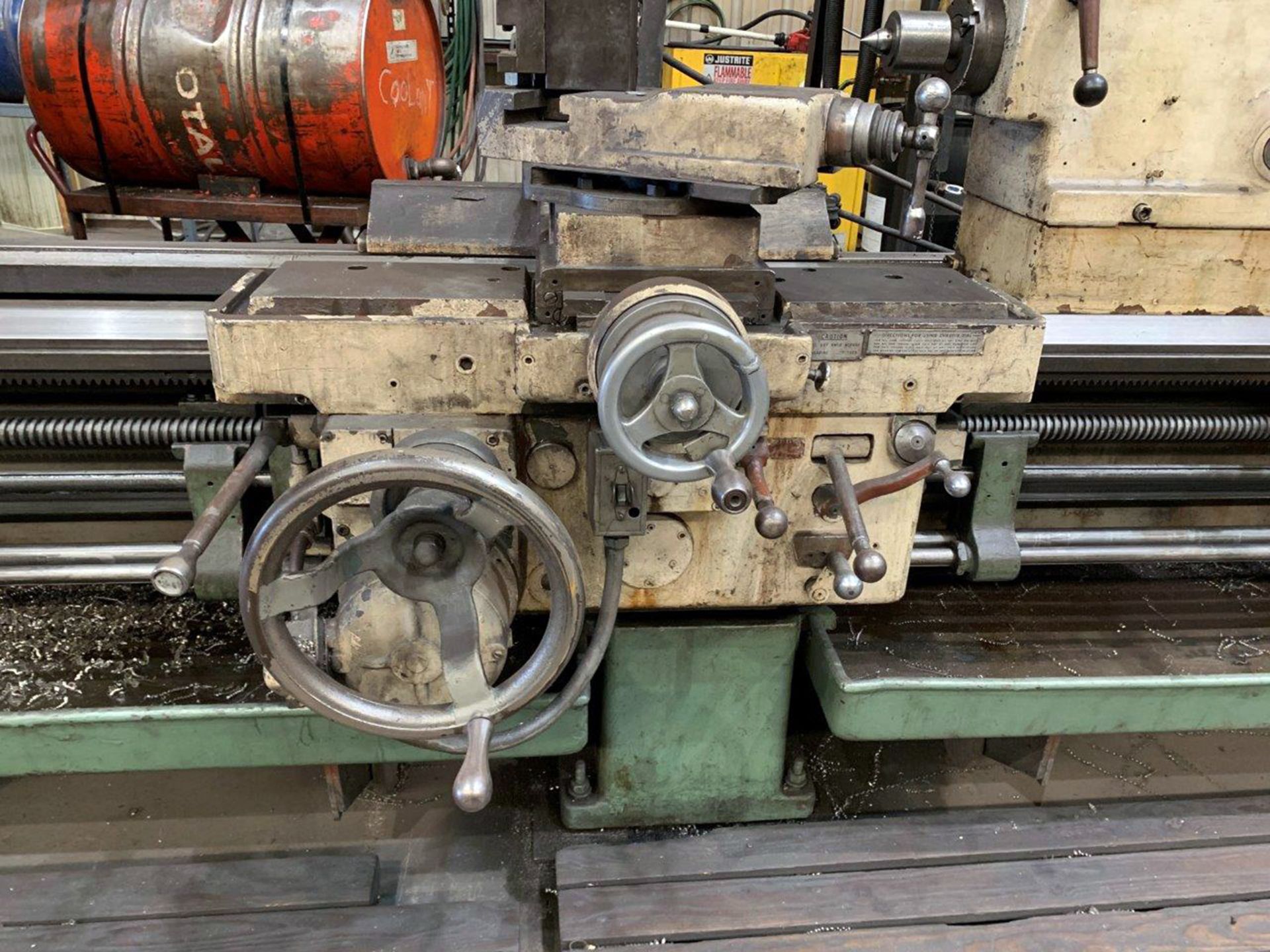 32" X 340" LEBLOND MODEL 3220 HEAVY DUTY ENGINE LATHE - Image 4 of 12