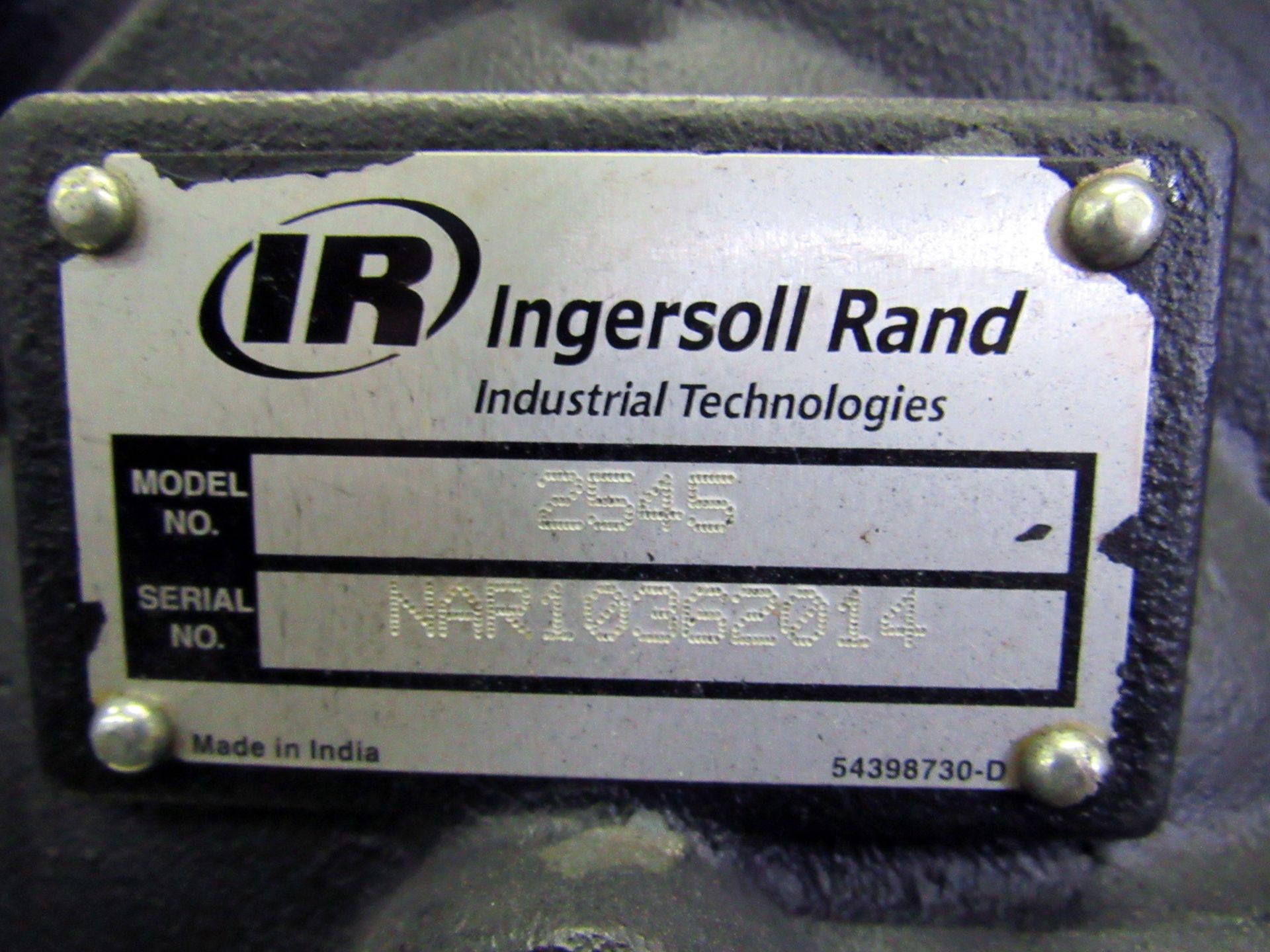 INGERSOLL RAND MODEL 2545 TANK MOUNTED AIR COMPRESSOR - Image 7 of 7