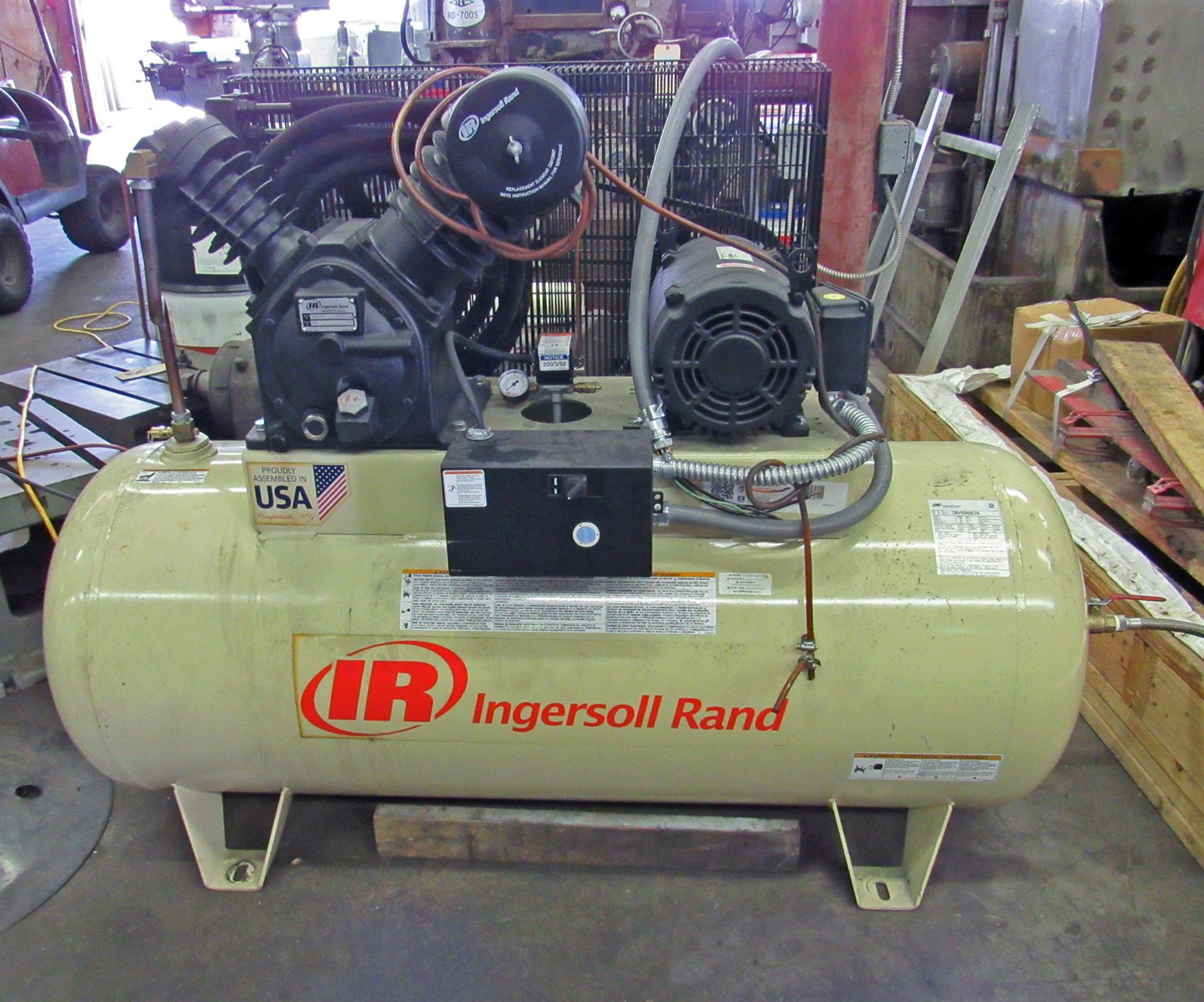 INGERSOLL RAND MODEL 2545 TANK MOUNTED AIR COMPRESSOR