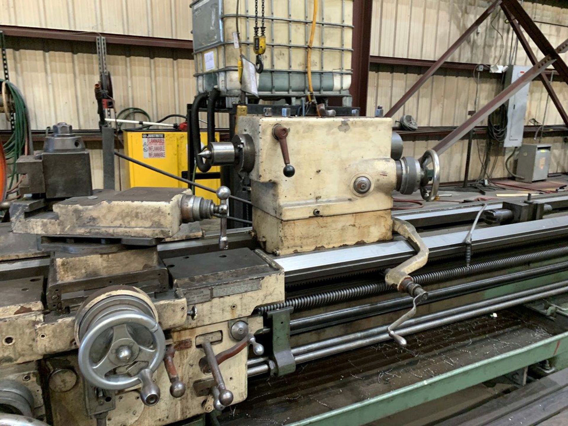 32" X 340" LEBLOND MODEL 3220 HEAVY DUTY ENGINE LATHE - Image 5 of 12