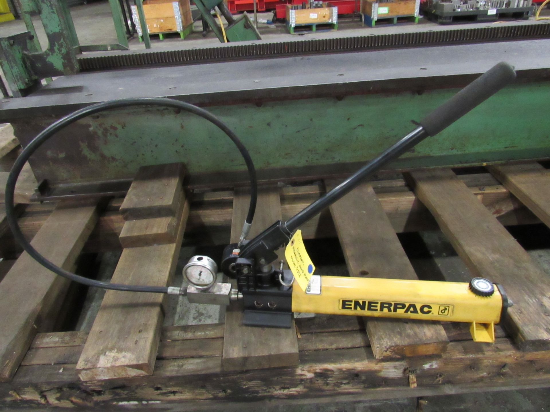 Enerpac Model P392 Hydraulic Hand Pump