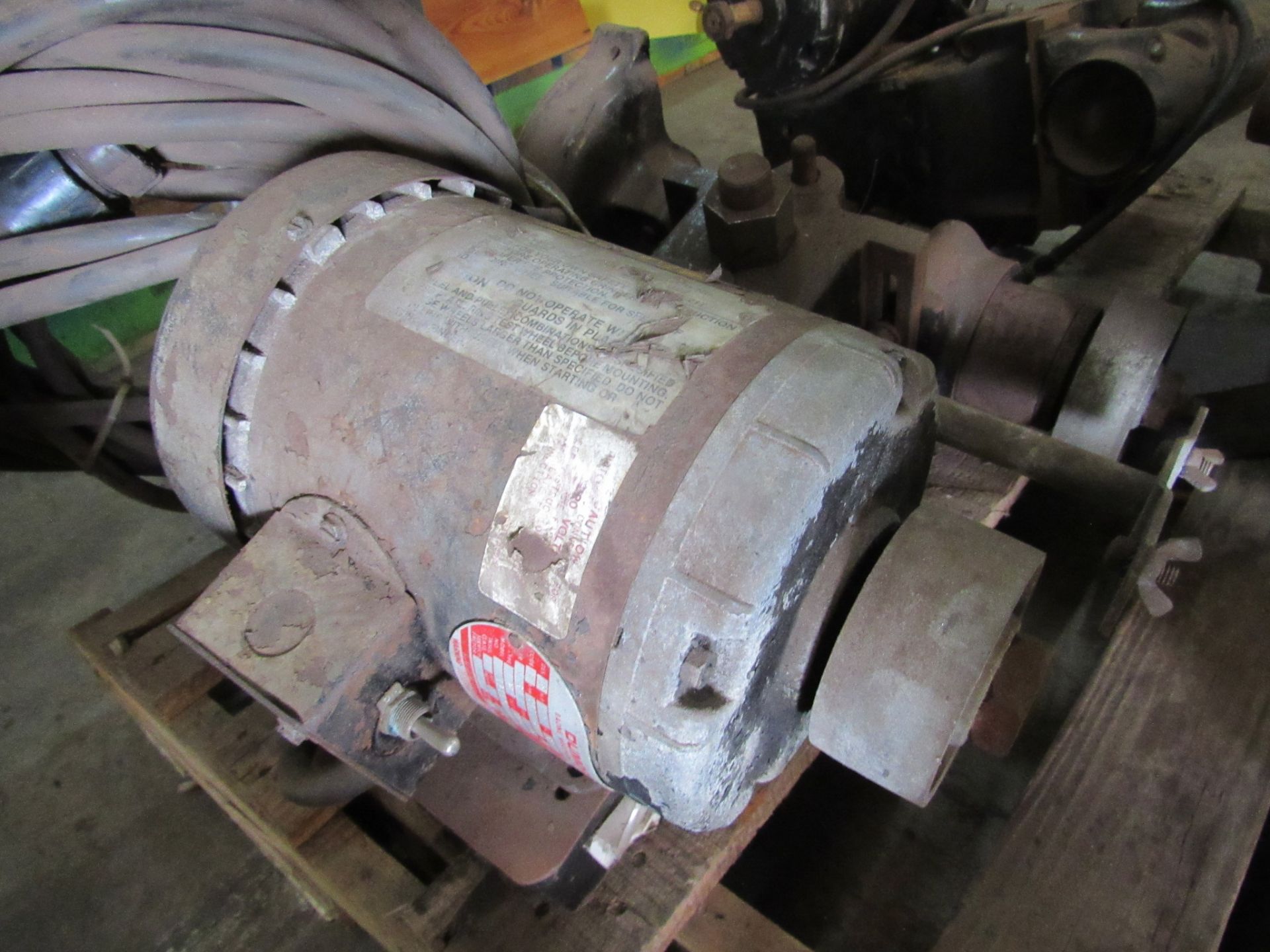 Dumore Motor for Grinder: Model 62351J-G843, P/N: R-430-0131, Type: PF - Image 4 of 4