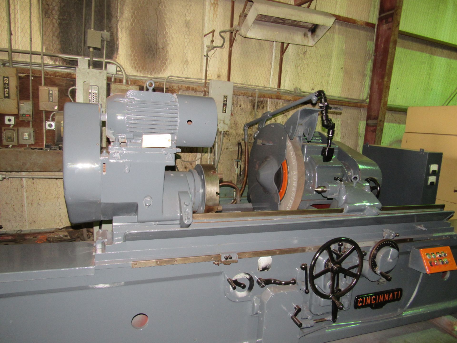 17" X 72" HEAVY DUTY CINCINNATI PLAIN CYLINDRICAL GRINDER - Image 15 of 16