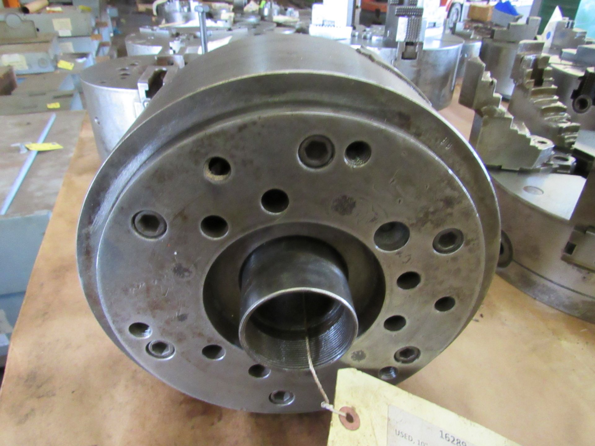 10" 3-JAW HYDRAULIC CHUCK, 2-1/4" THREADED BACK, SERRATED JAWS - Image 2 of 4