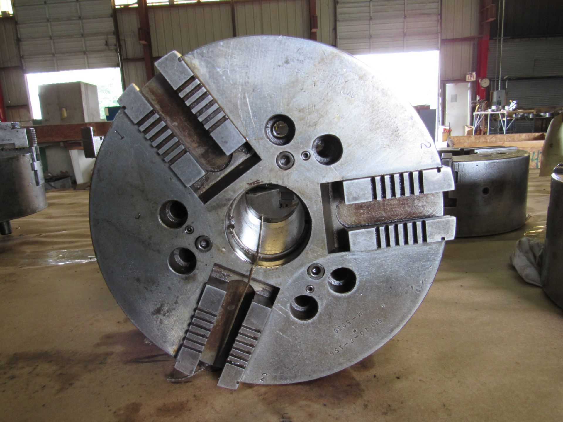 10" 3-JAW HYDRAULIC CHUCK, 2-1/4" THREADED BACK, SERRATED JAWS - Image 4 of 4