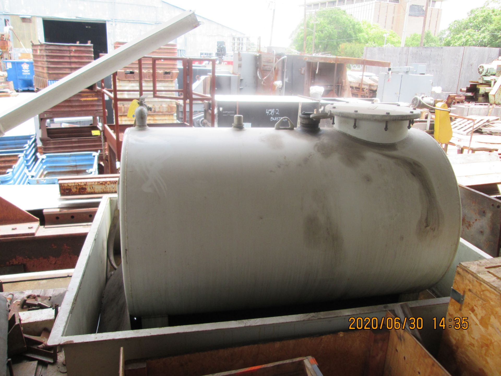 Holding Tank: 520 gallon with safety enclosure S/N 0688801