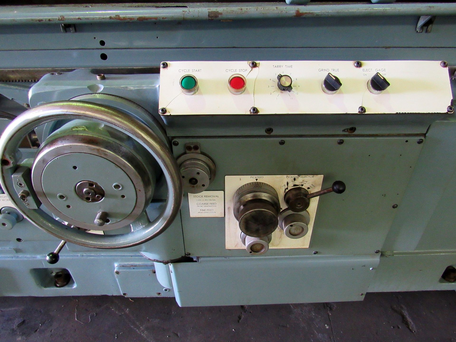 CINCINNATI MODEL DE UNIVERSAL CYLINDRICAL GRINDER - Image 13 of 17