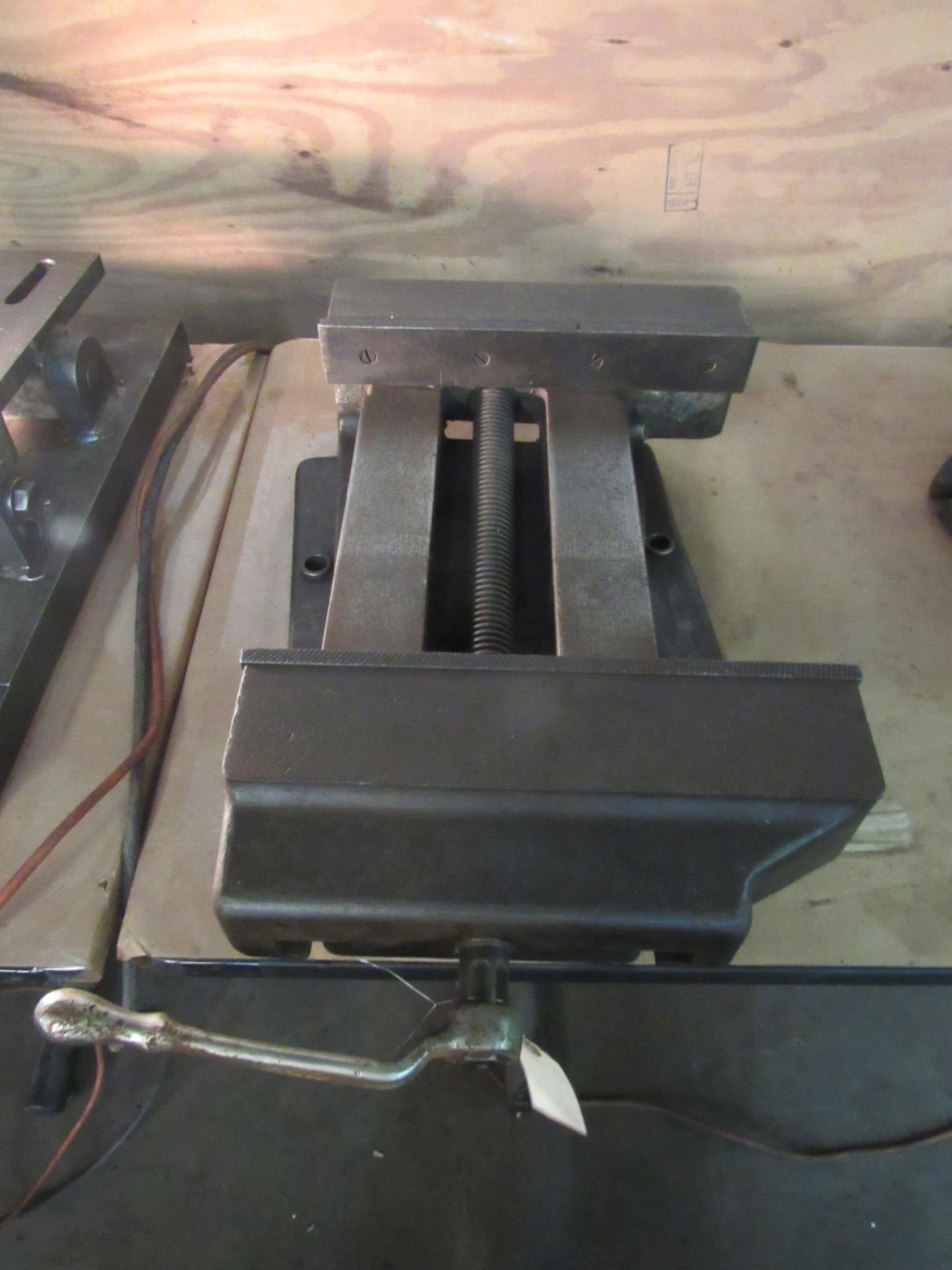 Heavy Duty Vise, rotary base, 14" opening, 15" wide - Image 5 of 6