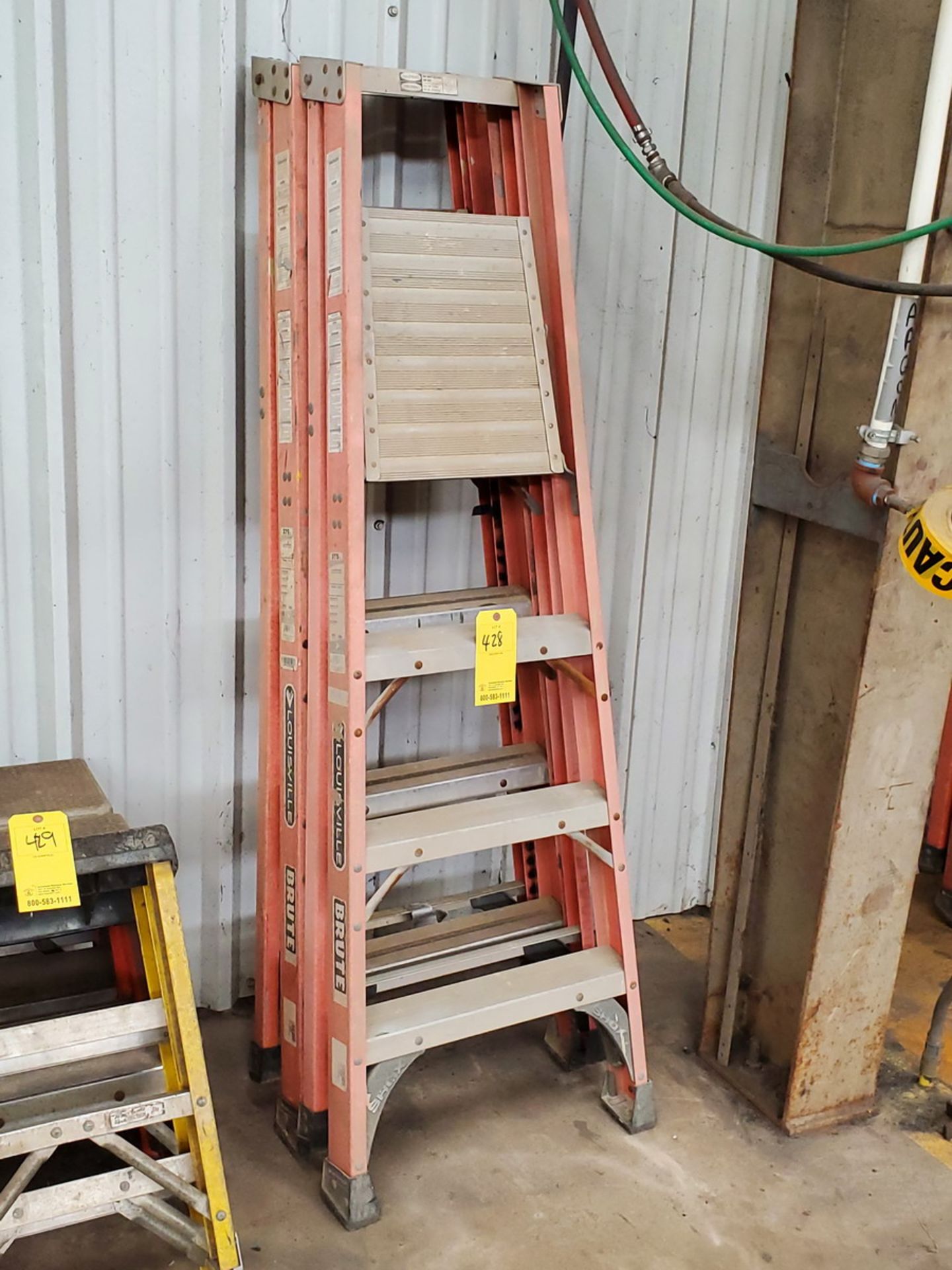 Louisville (2) 4' Fiberglass Platform Ladders 375lbs Cap. - Image 2 of 3