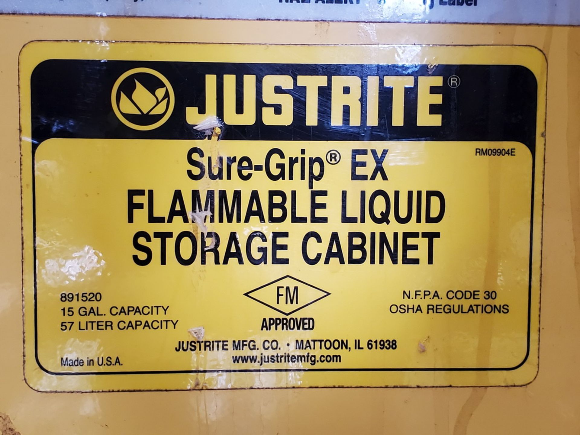 Justrite (2) Flammable Liquid Storage Lockers (1) 18"x23"x44"H 15gal Cap.; (1) 17"x17"x22-1/2"H 4gal - Image 2 of 3