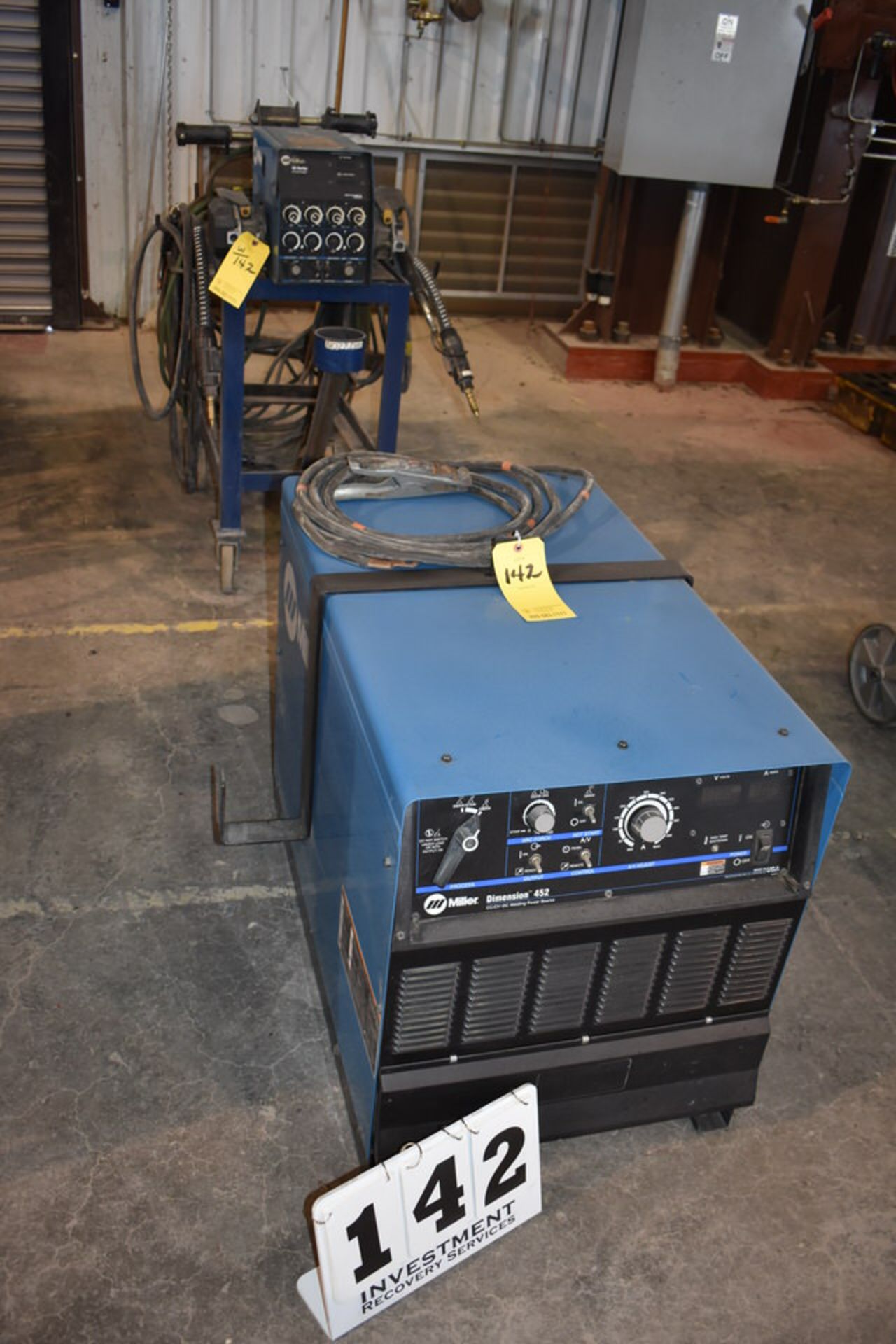 MILLER DIMENSION 452 CC-CV-DC WELDING POWER SOURCE