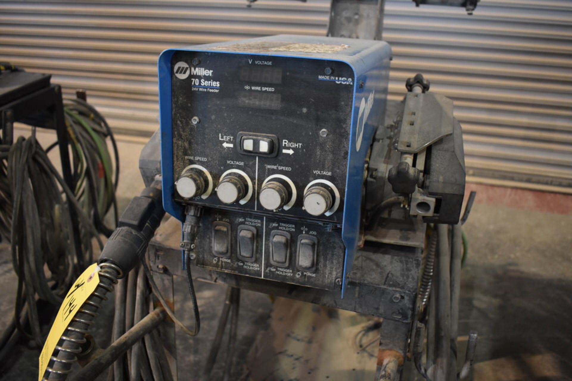 MILLER DIMENSION 452 CC-CV-DC WELDING POWER SOURCE - Image 3 of 3