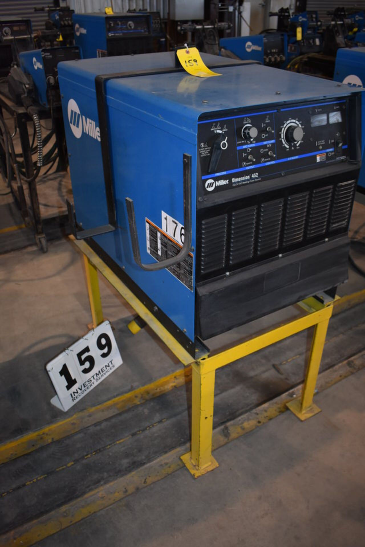 MILLER DIMENSION 452 CC-CV-DC WELDING POWER SOURCE