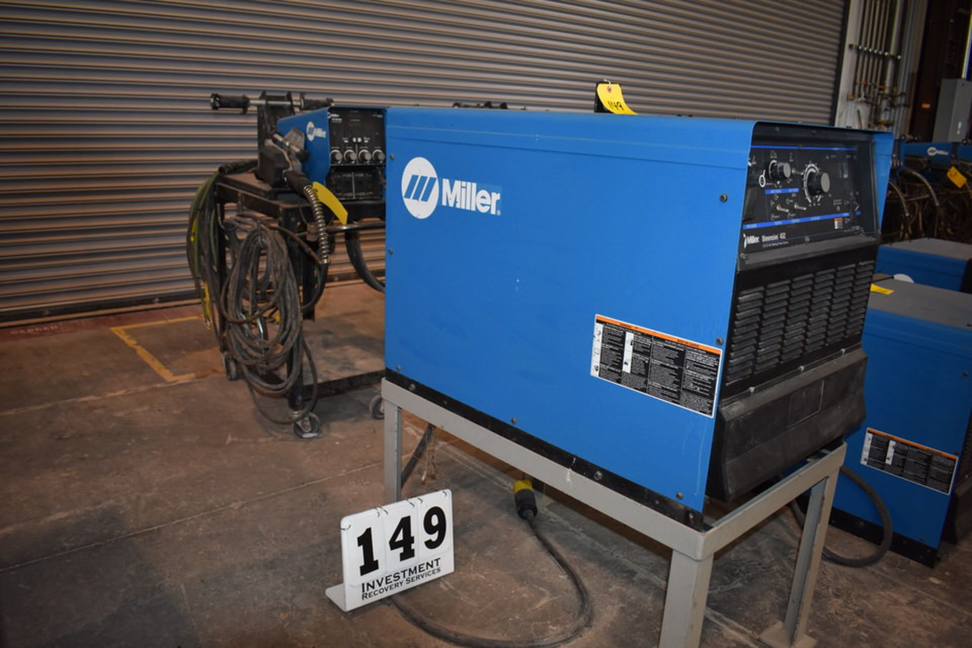 MILLER DIMENSION 452 CC-CV-DC WELDING POWER SOURCE