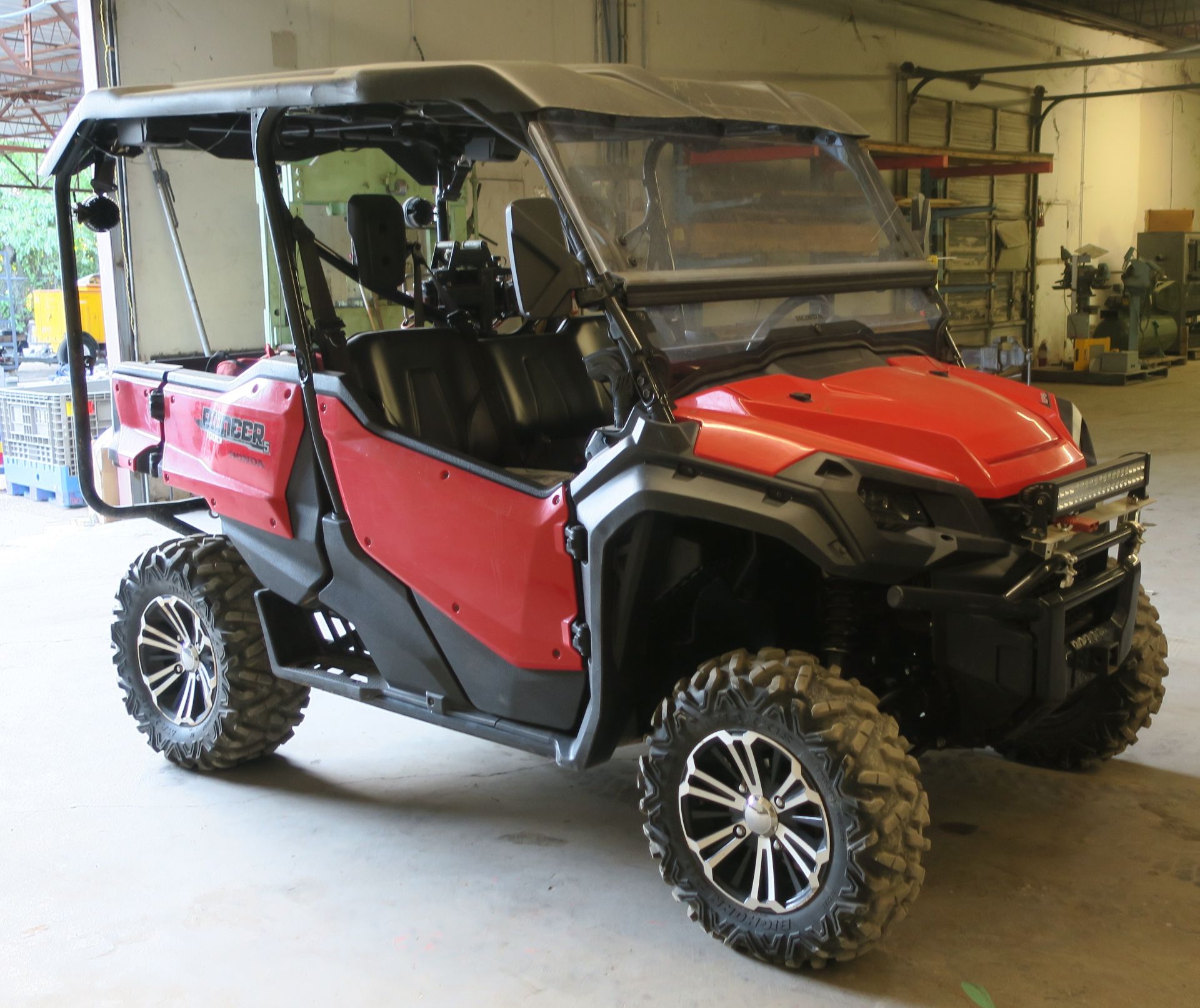 2016 Honda Pioneer 1000EFS 4-Wheeler ATV With Winch (1000M5D) - Image 8 of 15