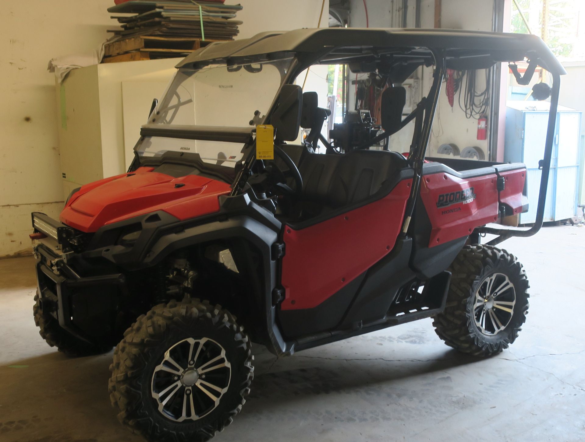 2016 Honda Pioneer 1000EFS 4-Wheeler ATV With Winch (1000M5D) - Image 6 of 15