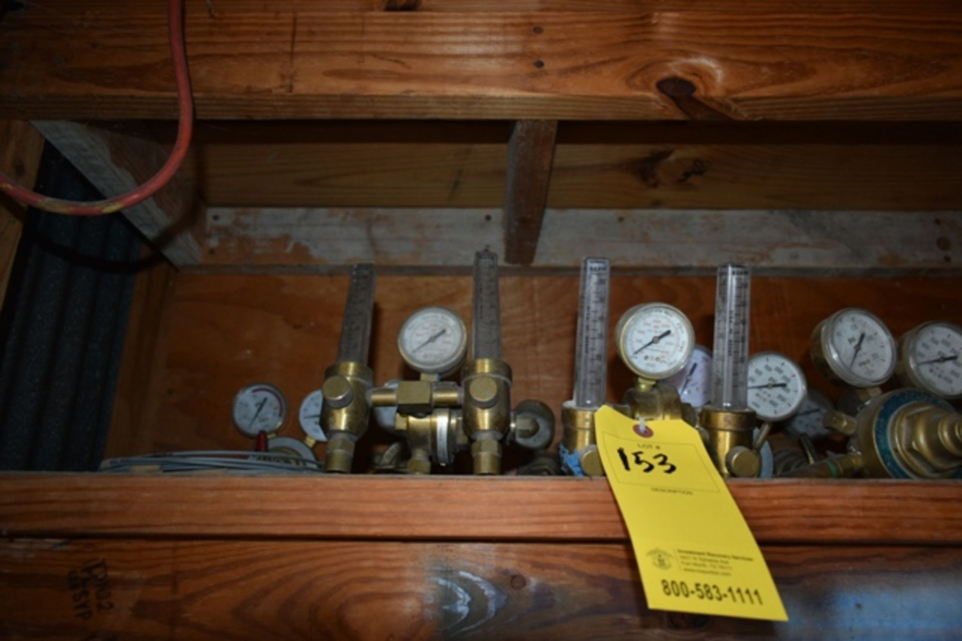 LARGE LOT OXYGEN, ACETELENE, ARON GAS GAGES - Image 5 of 5