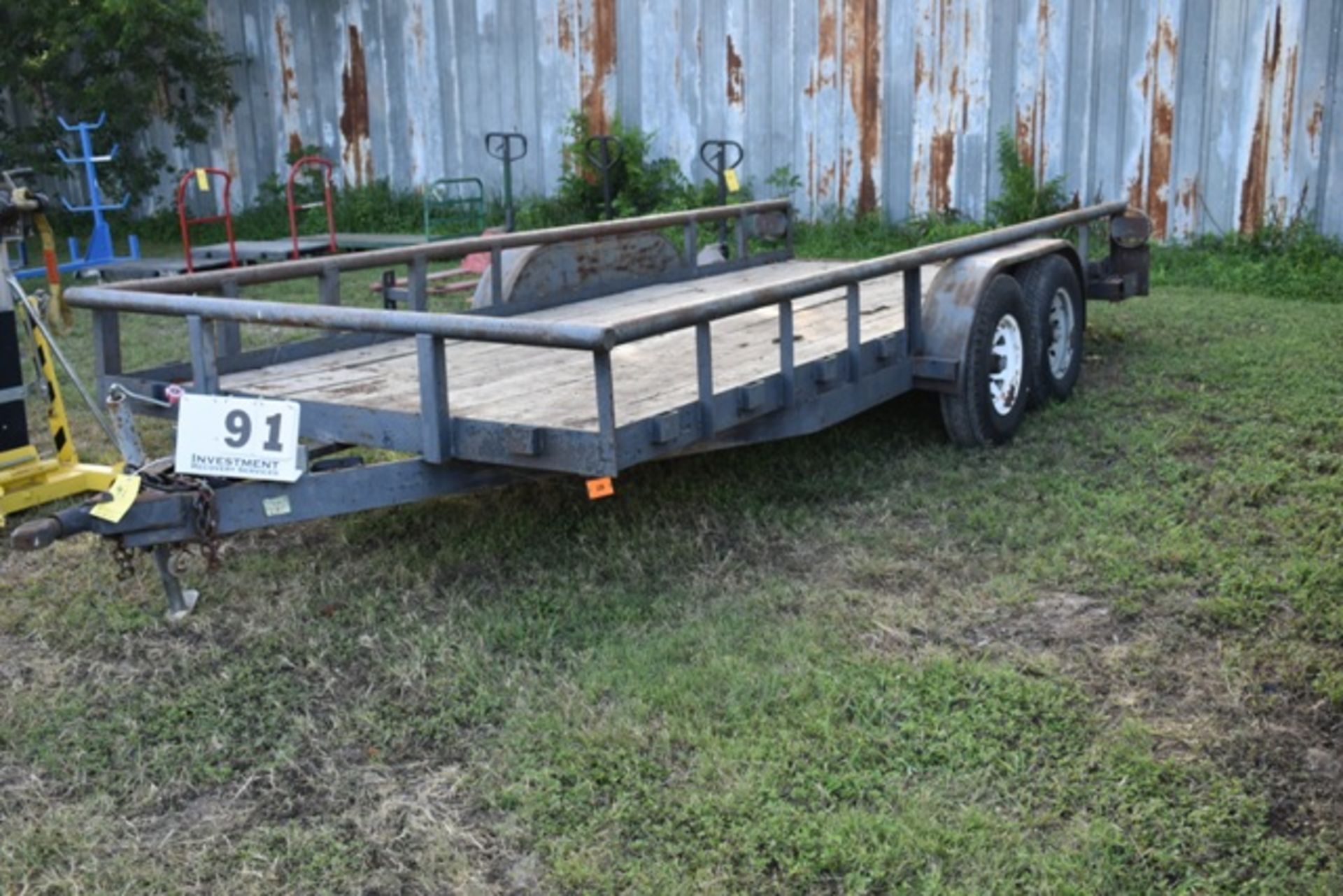 1996 18' BIG TEX UTILITY TRAILER W/ LOADING RAMPS