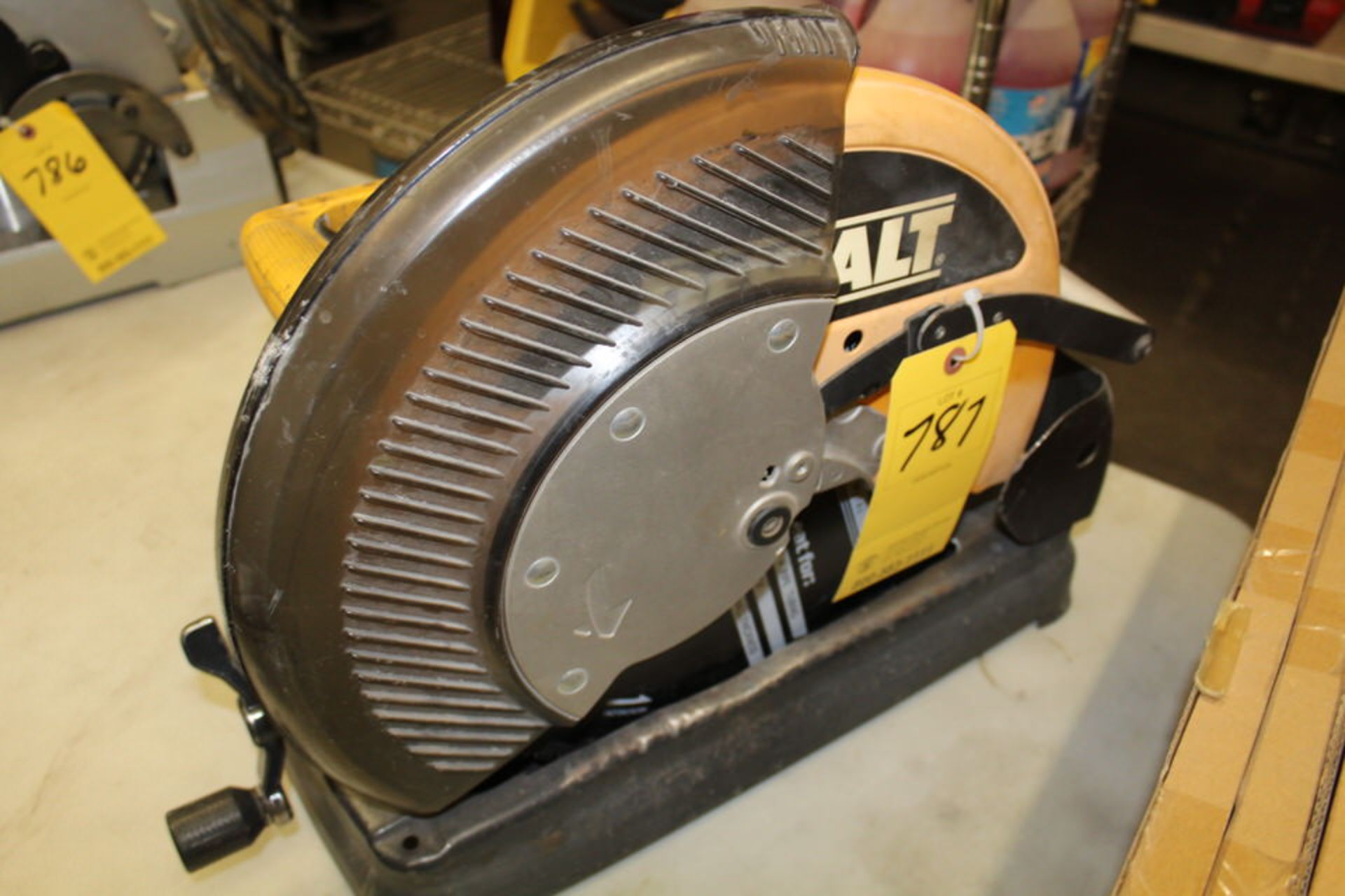 DEWALT 14" ABRASIVE CHOP SAW, MDL: DW872