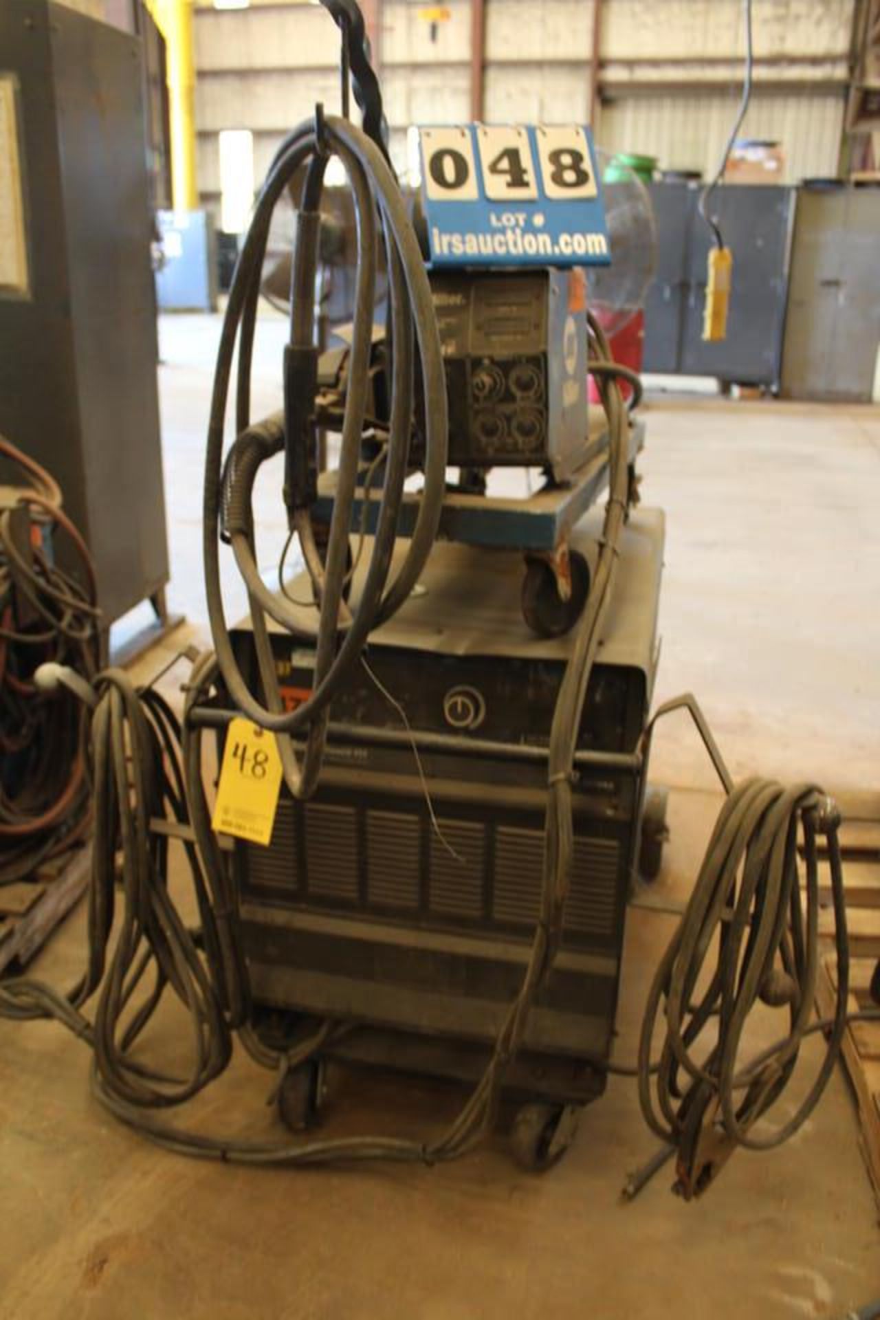 MILLER DELTAWELD 452 CV-DC WELDING POWER SOURCE W/ MILLER 70 SERIES WIRE FEEDER