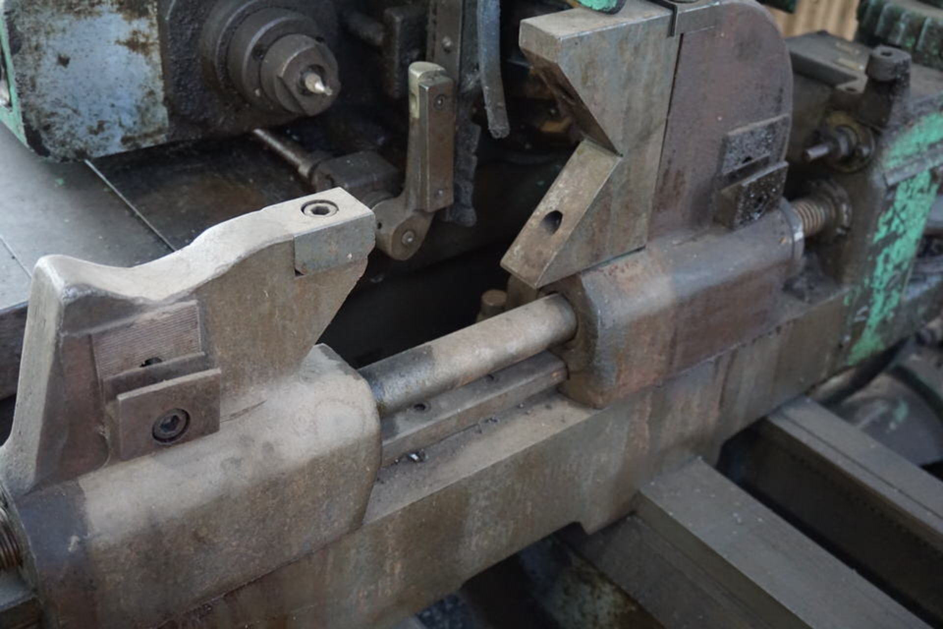 GIDDINGS & LEWIS FACE & CENTER LATHE, MDL: MC, #FM422, APPOROX 10" SWING X 120" CENTERS W/ (2) 8" - Image 5 of 9