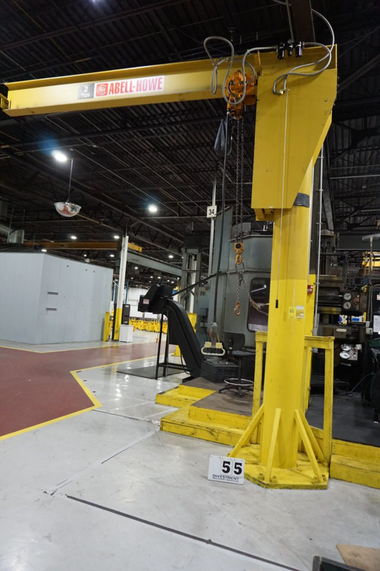 CABELL-HOWE JIB CRANE, 2 TON AIR HOIST APPROX 13' ARM, 14' TALL