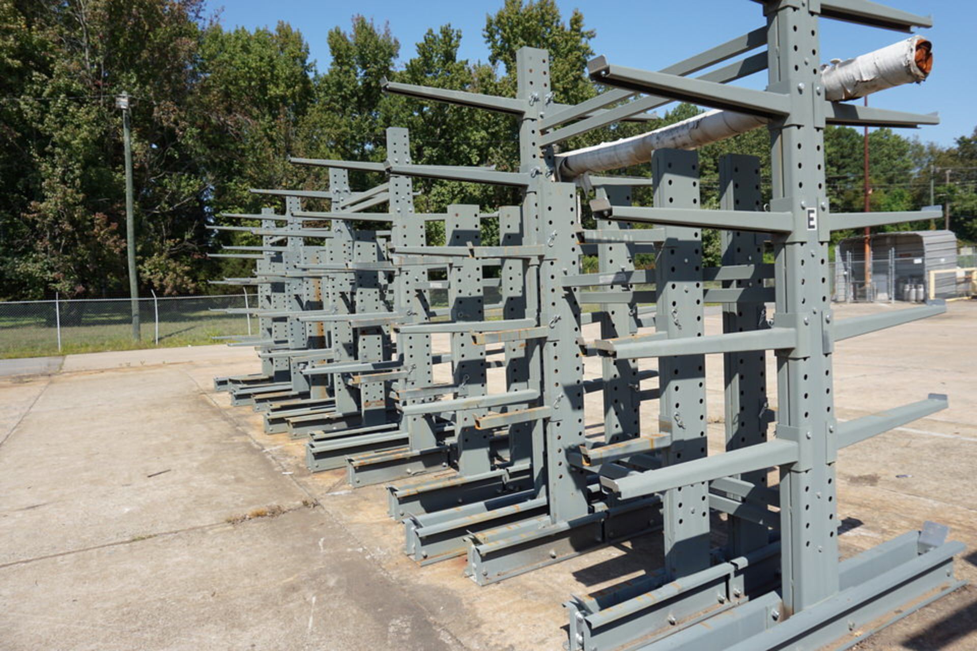 CANTILEVER RACK, 9 DOUBLE SIDED APPROX 3' ARMS X 10'HT - Image 4 of 4