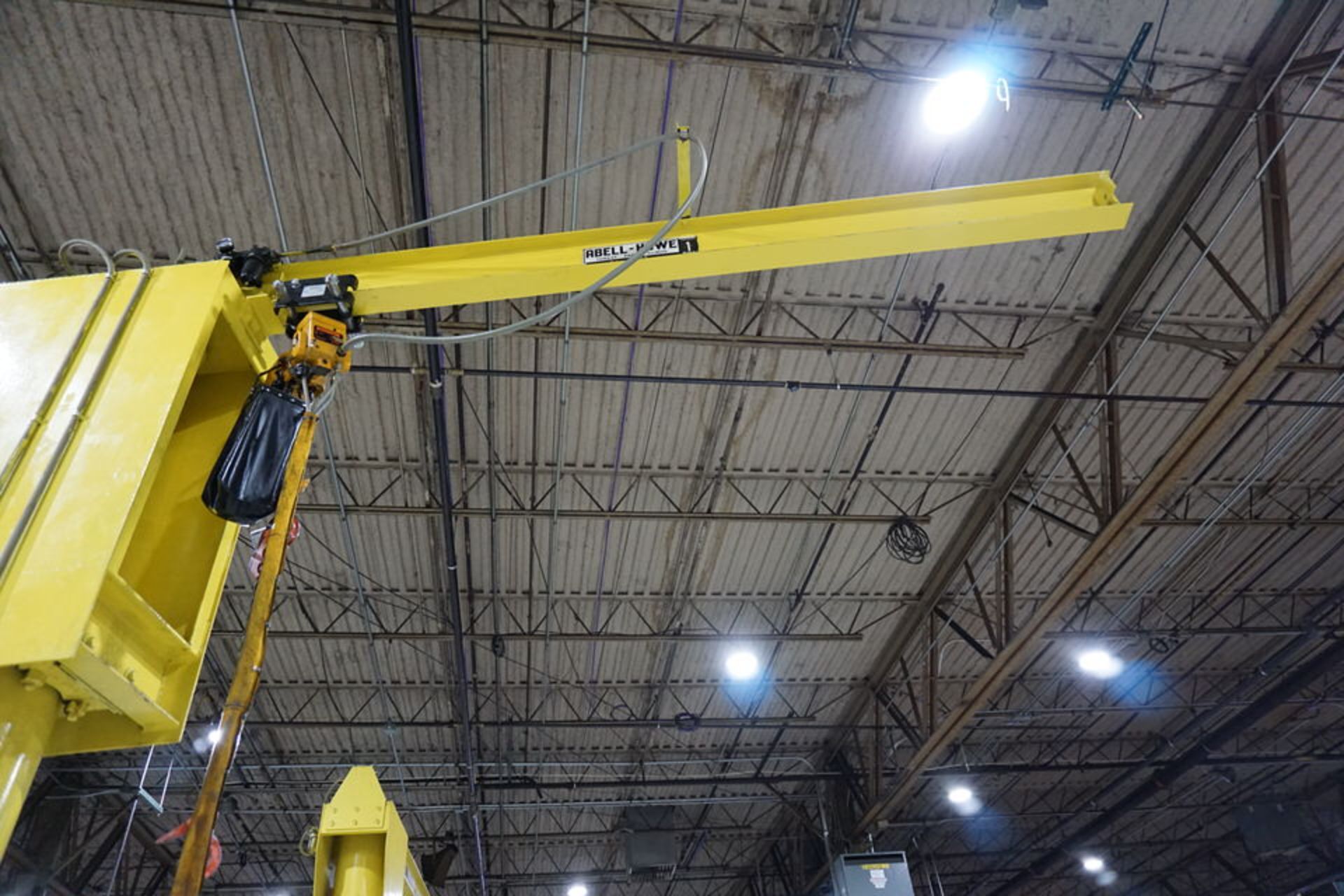 FLOOR MOUNT JIB CRANE, COLUMN APPROX 14" X 14' X 11' ARM W/ 1 TON AIR HOIST - Image 3 of 3