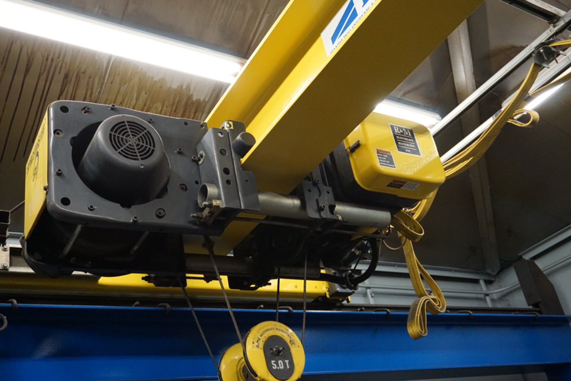HSC COMPLETE SELF SUPPORTING BRIDGE CRANE SYSTEM, 5 TON ELECTRIC HOIST, APPROX 16' X 30' X 10' TALL - Image 3 of 5