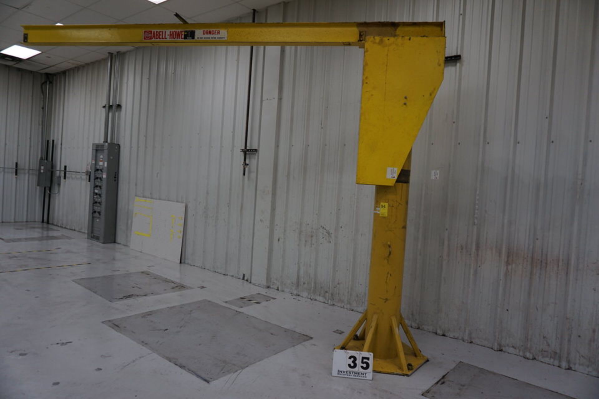 CABELL - HOWE JIB CRANE, 1/2 TON CAP, NO HOIST, APPROX 12' ARM, 10 1/2' TALL