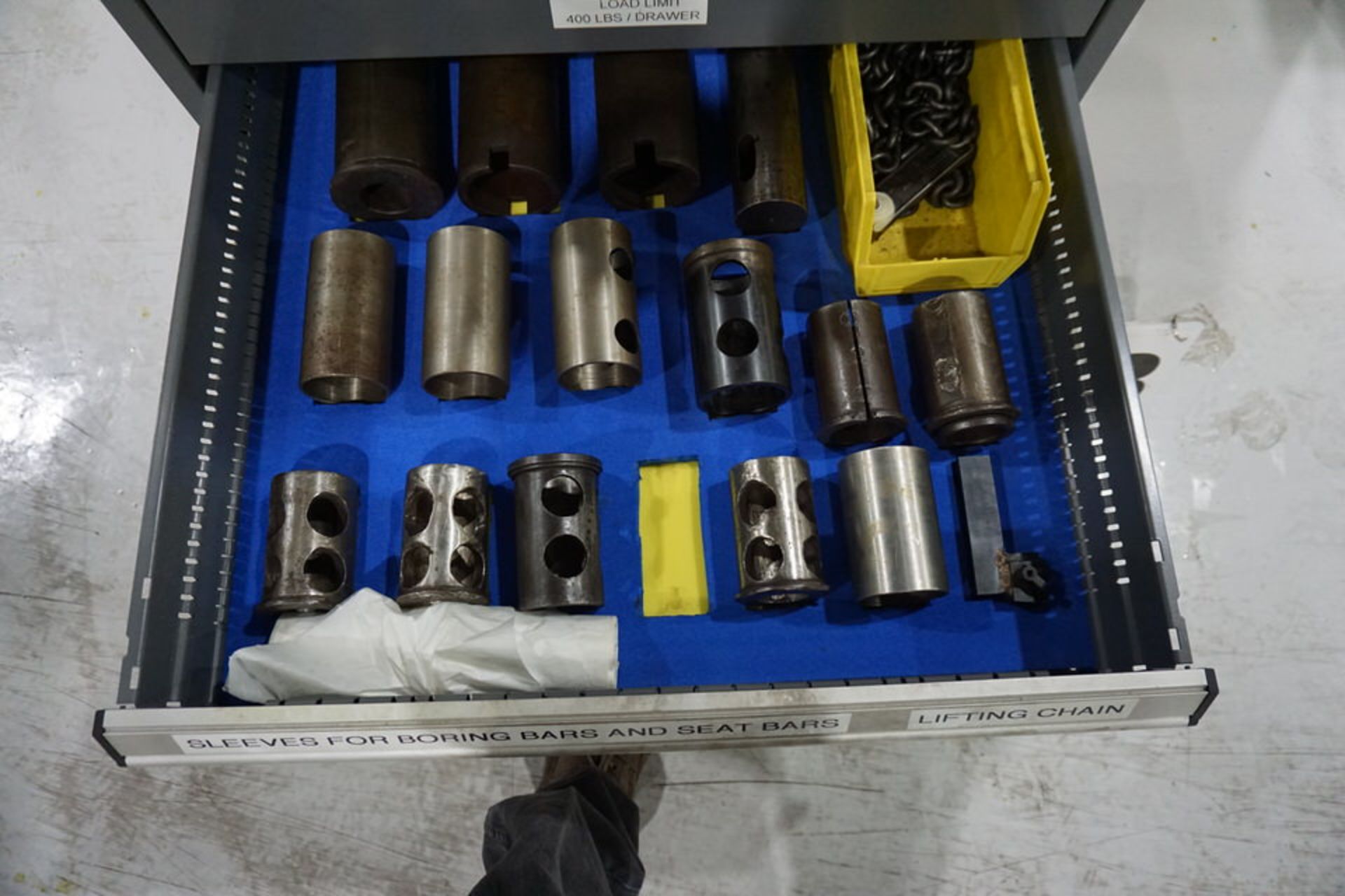 (13) DRAWER CABINET W/ CONT, ASSORT MACHINE TOOLING - Image 10 of 11