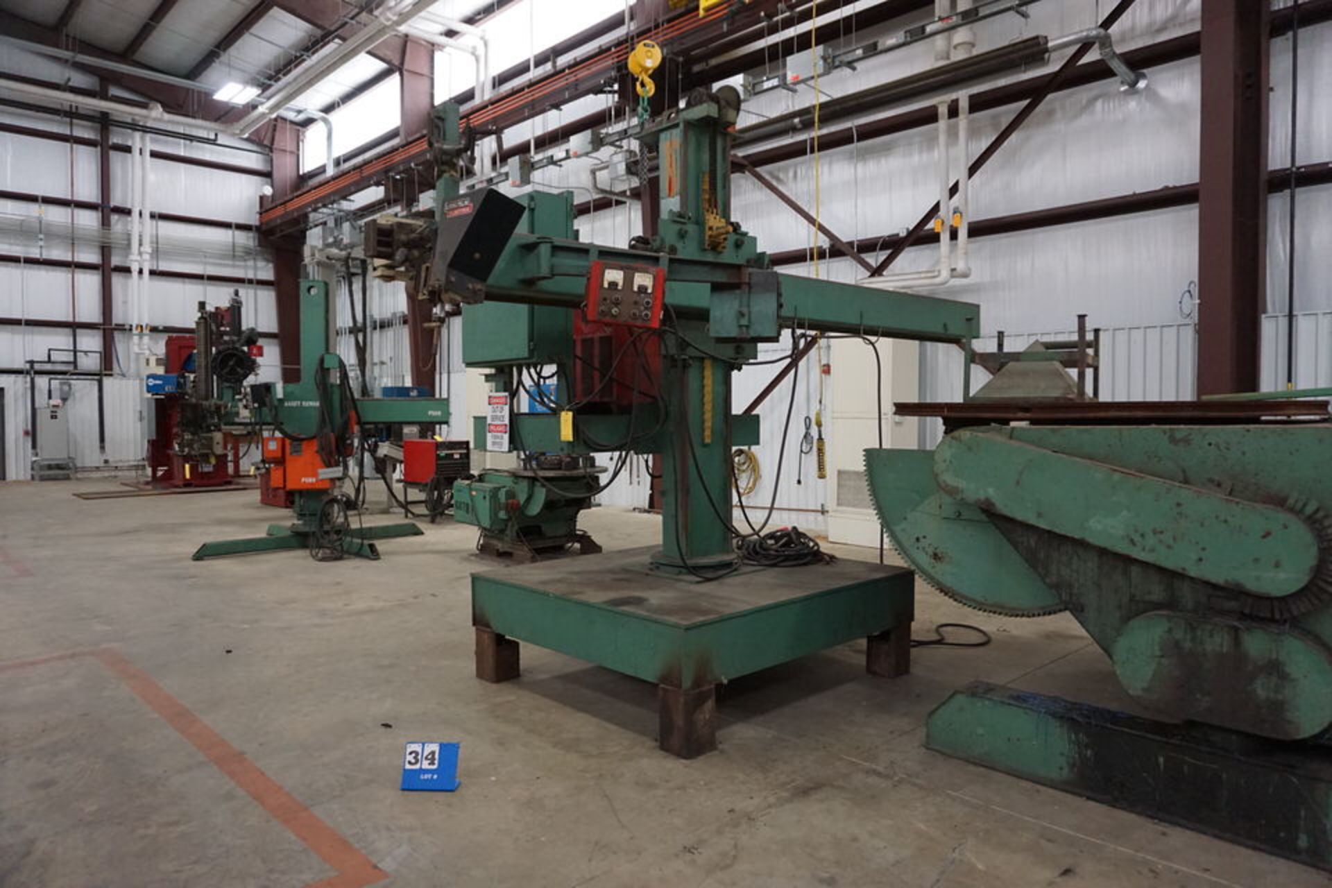 WELDMORE 6062 WSC WELDING MANIPULATOR, LINCOLN DC 600 POWER SOURCE