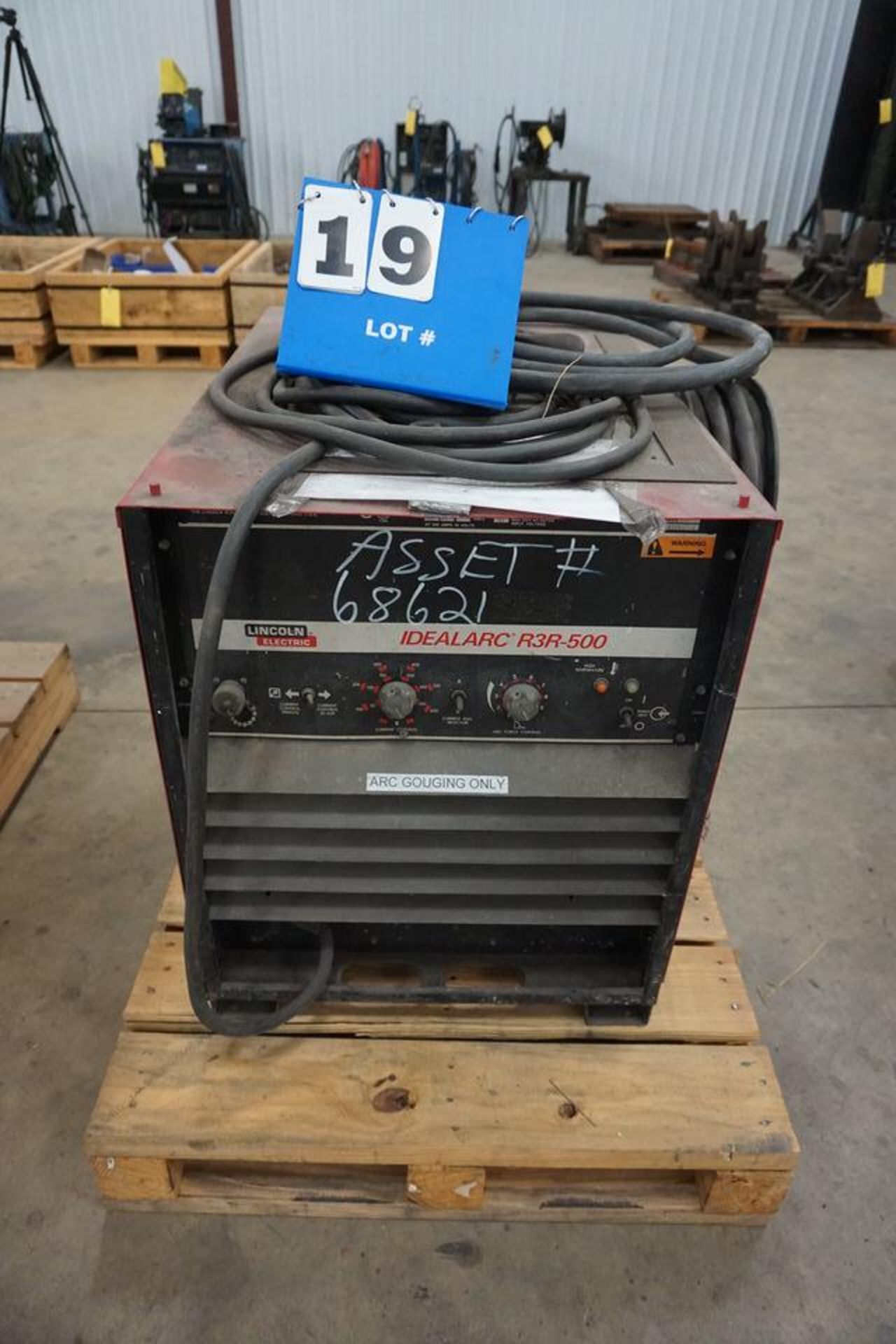 LINCOLN IDEALARC R3R 500 WELDER