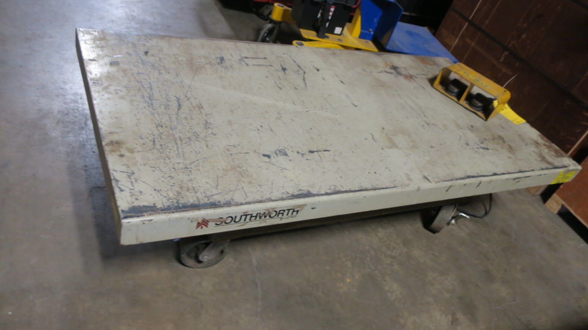 Southworth Electric/Hydraulic Lift Table on Casters 4000 lb Capacity