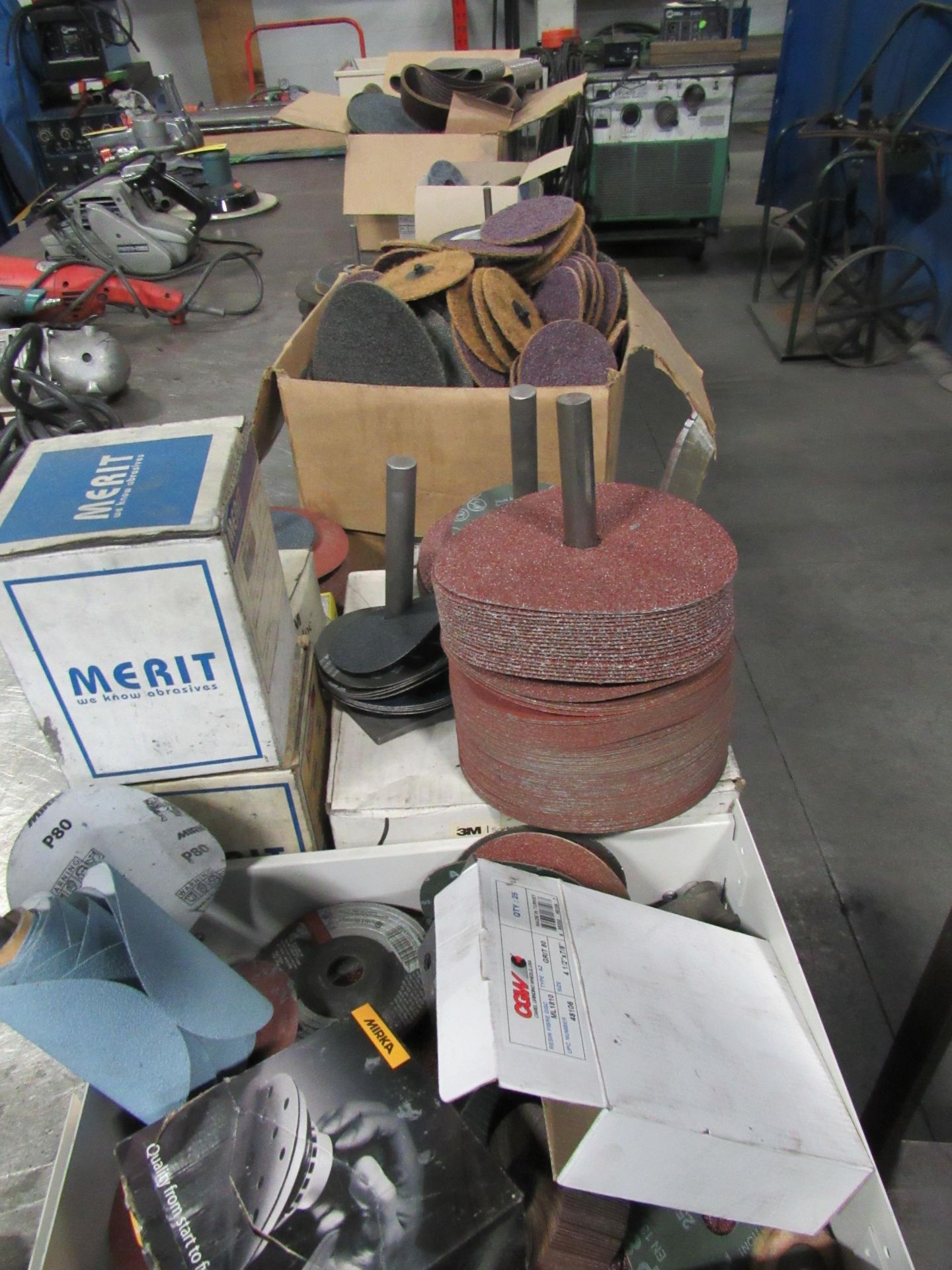 Lot: Sanding Discs, Belts, Grinding Wheels - Image 7 of 7