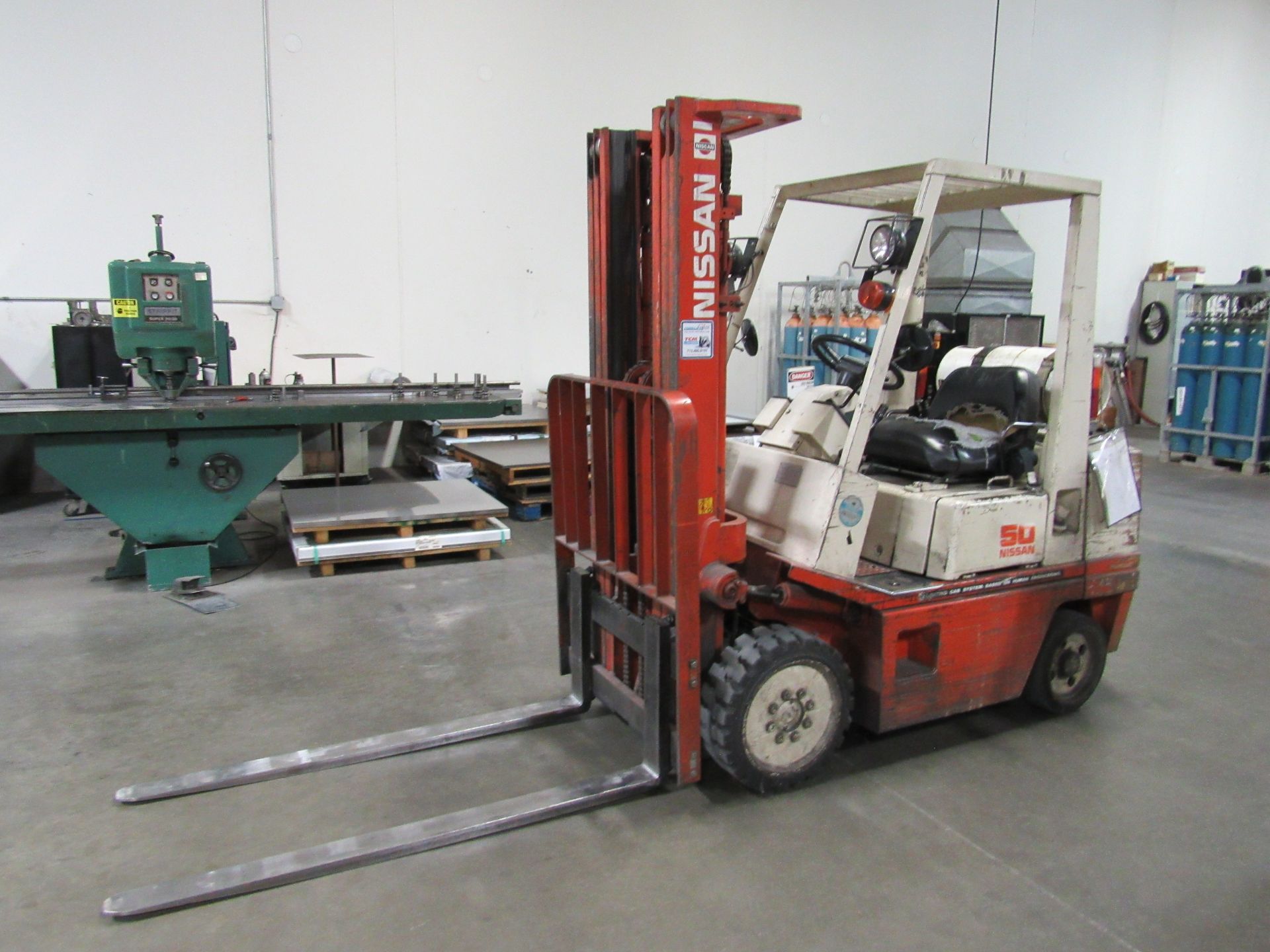 5,000 Lb. Nissan 50 LPG Forklift