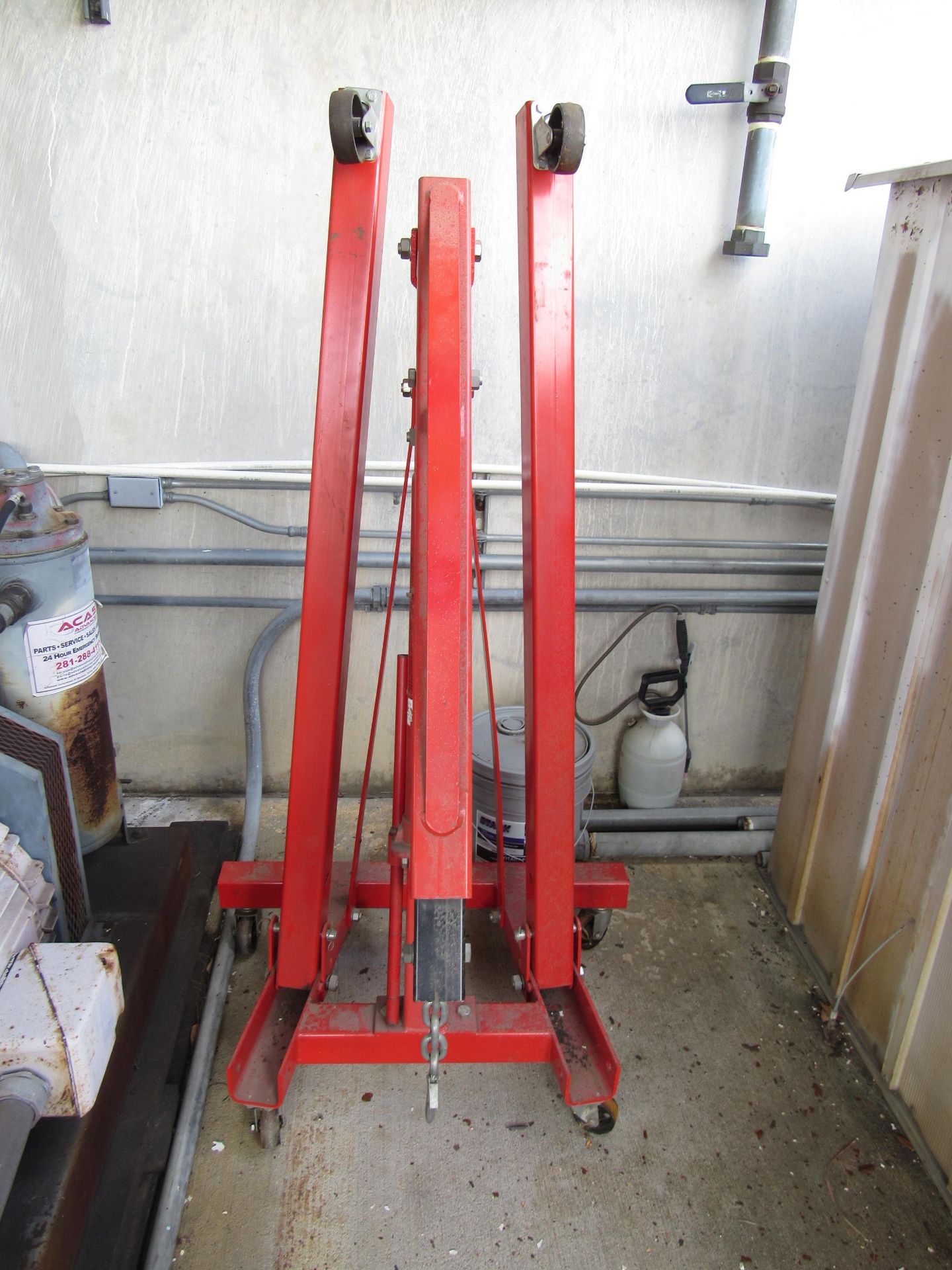 2 Ton Hydraulic Engine Hoist on Casters - Image 2 of 6