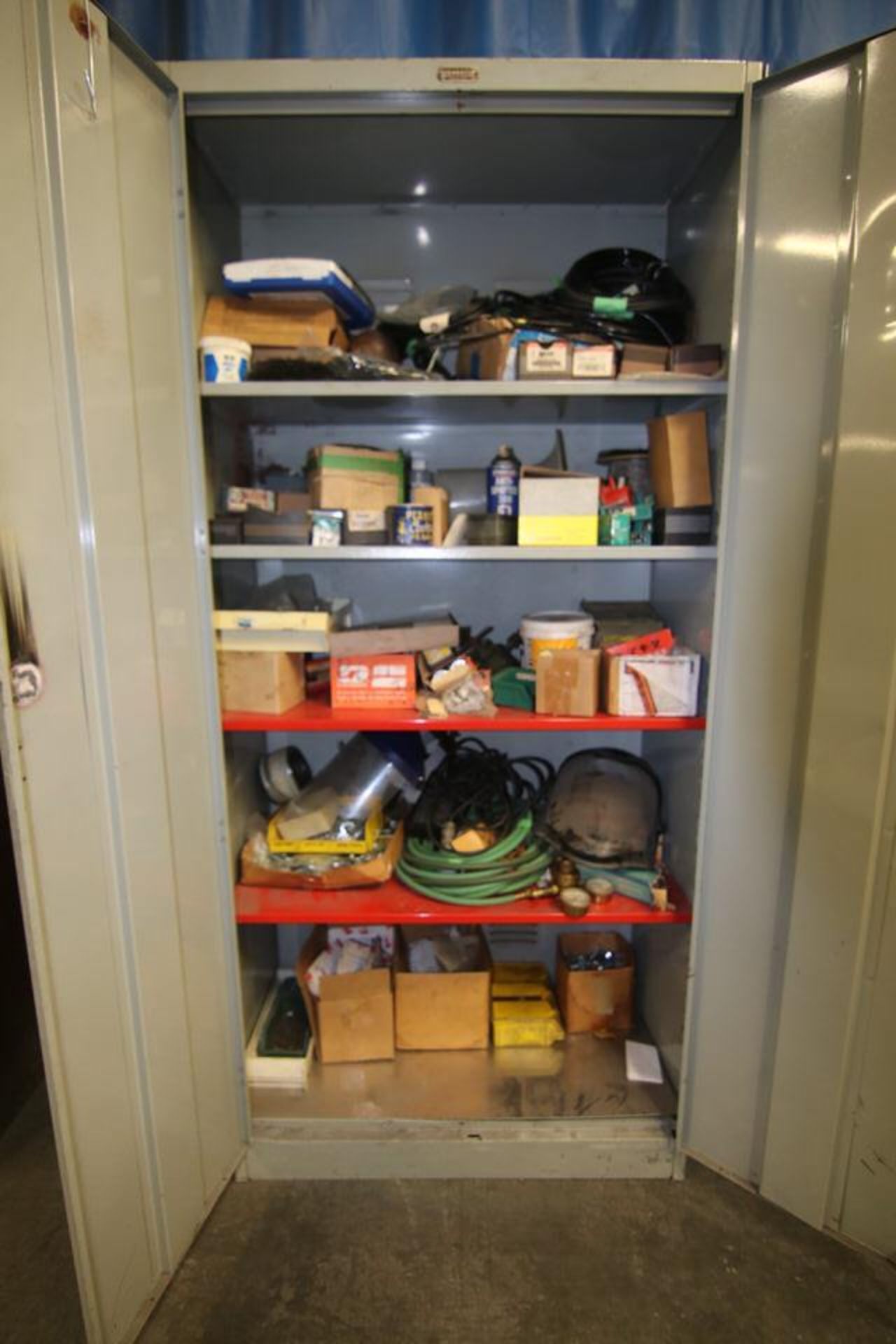 2 Door Cabinet with Contents - Image 2 of 2