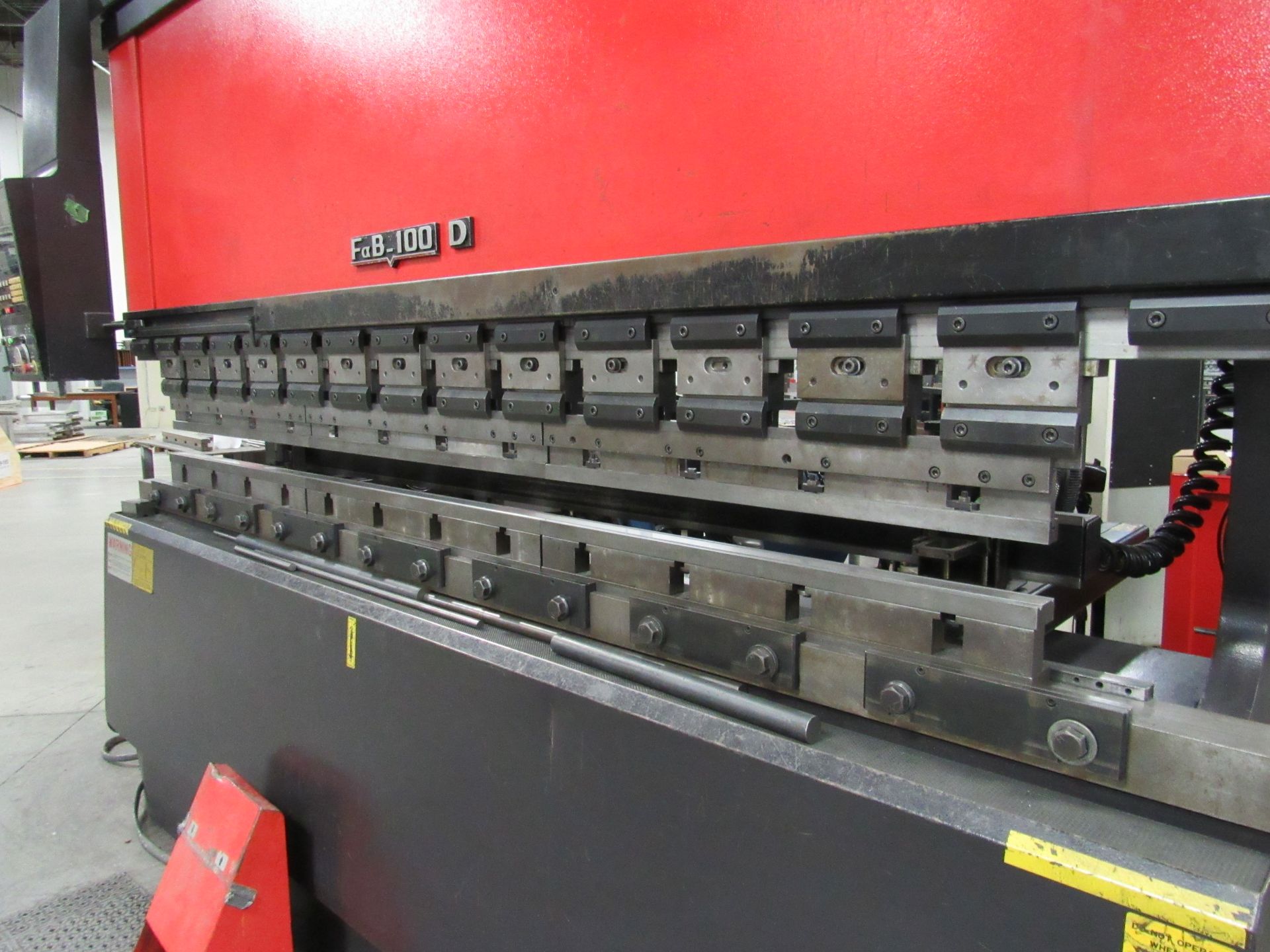 110 Ton x 122” Amada FBD1030E Press Brake - Image 5 of 7