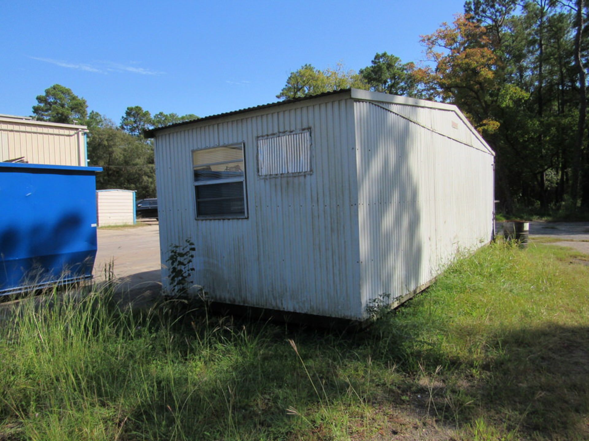 Storage Building 10' x 28' - Image 5 of 11