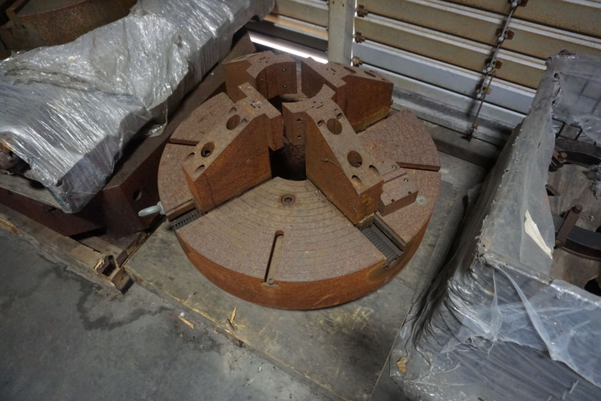 (6) ASST CHUCKS, FROM 15" UP TO 32", 3 & 4 JAW - Image 4 of 6