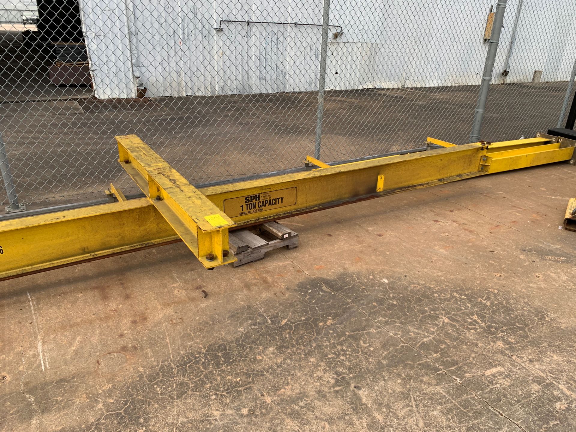 MONORAIL 11' TALL, 16' RUN, INCLUDES 1 TON HOIST