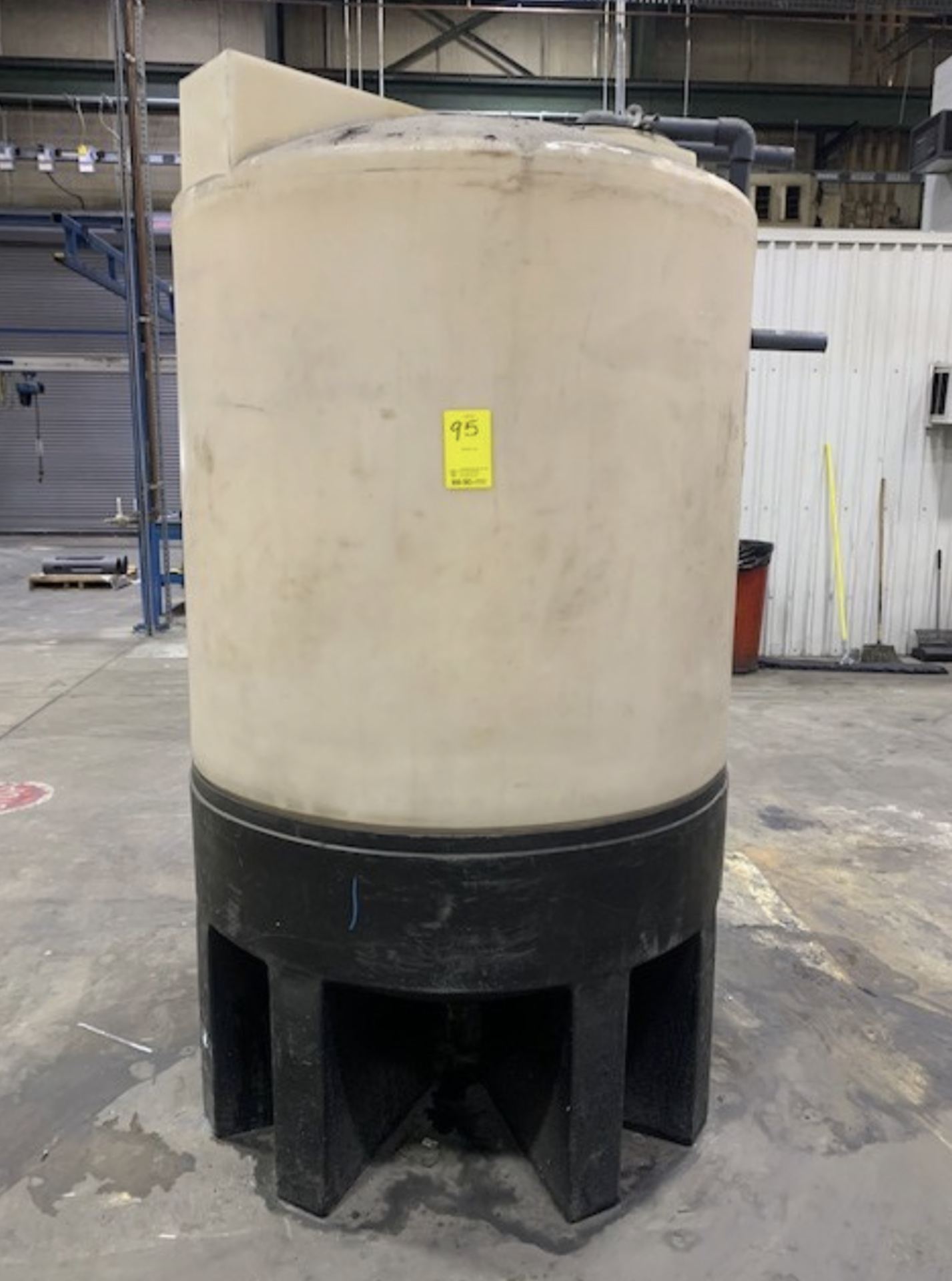 500 GALLON WATER TANK